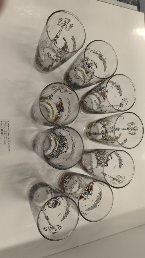 Set di 9 bicchieri vintage alti 14 cm