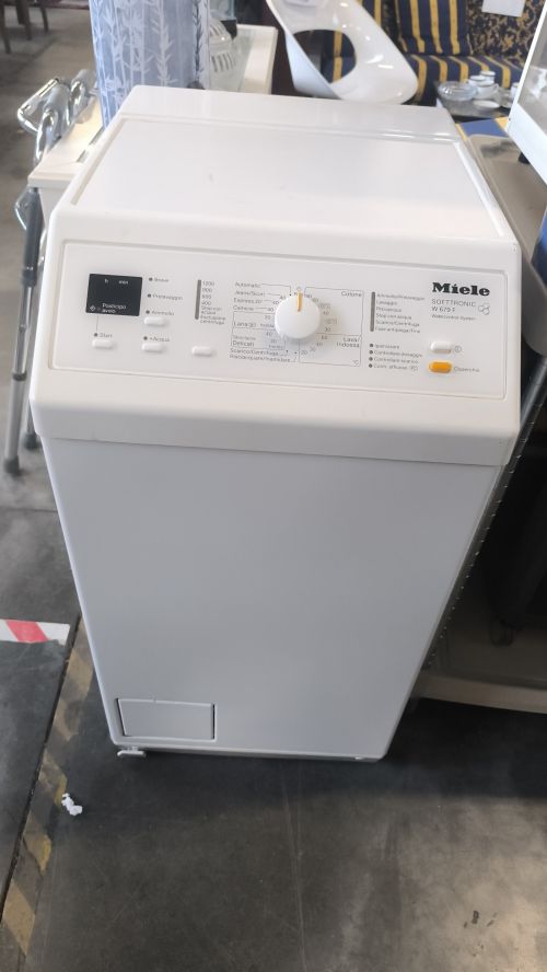 LAVATRICE CARICO DALL&lsquo;ALTO MIELE