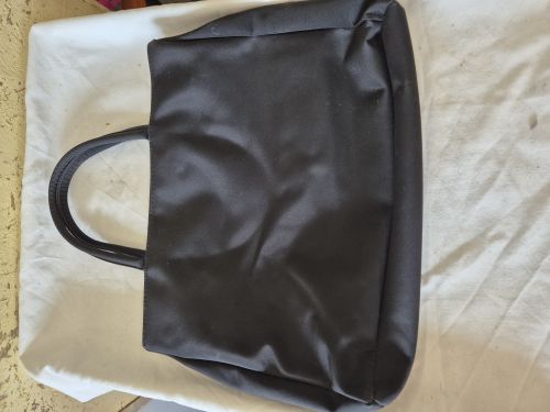  Borsa nera