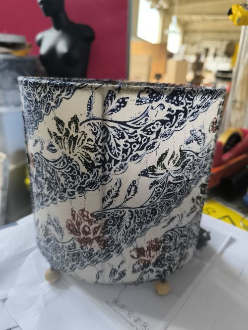  Lampada da comodino in stoffa con disegni