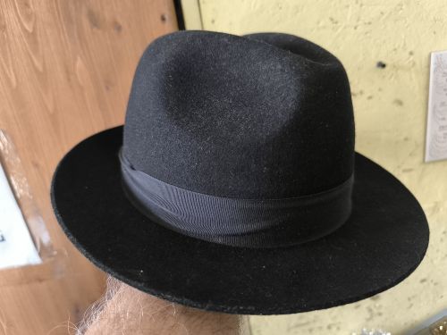  Cappello nero semi lepre 