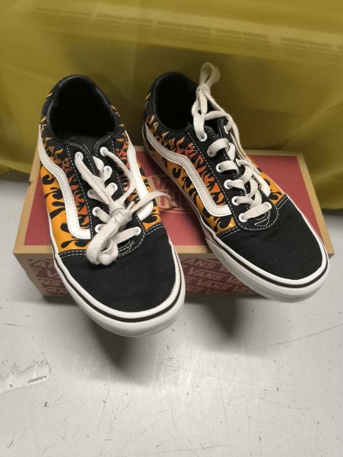  Scarpe Vans numero 37