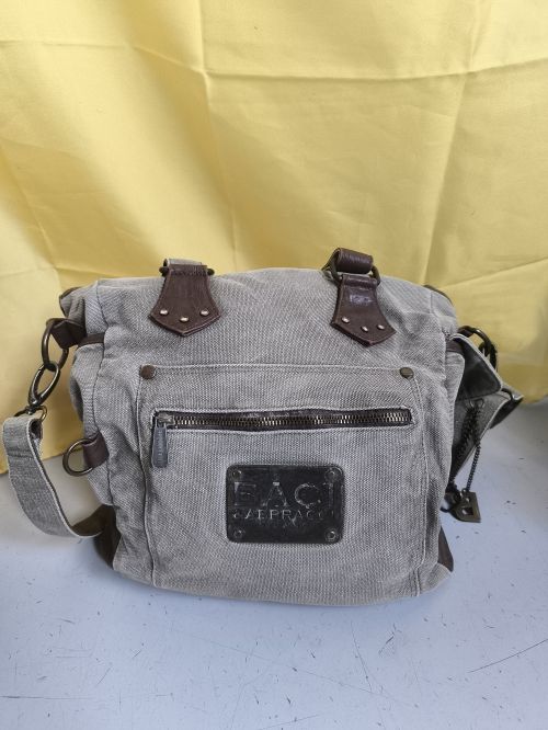  Borsa baci e abbracci