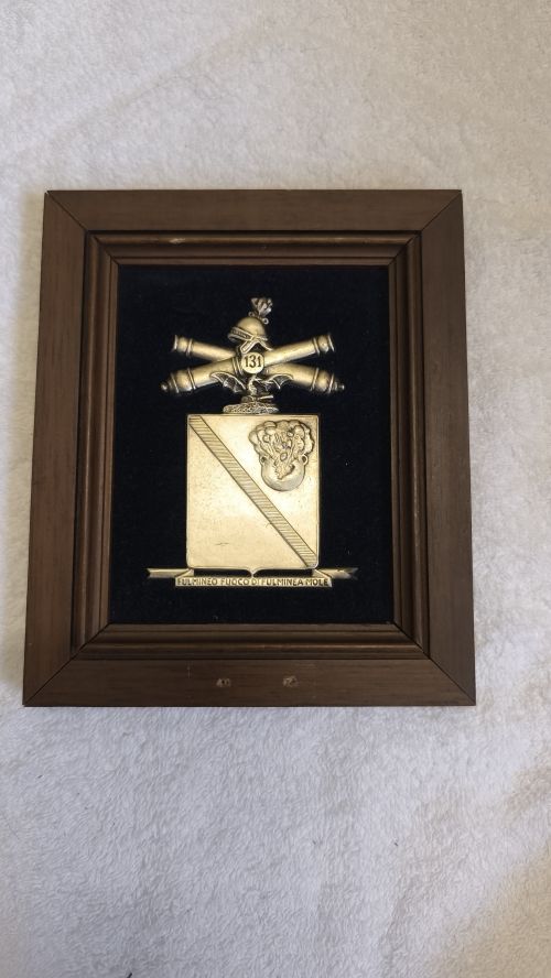  Targhetta con ornice marrone 