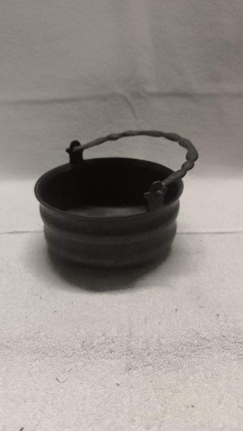  Pentolino il metallo