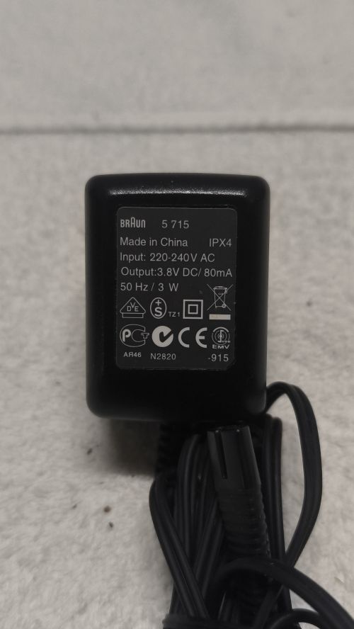  Alimentatore della Braun 3 .8 volt