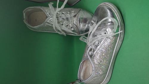  Scarpe brillantinate argento 33