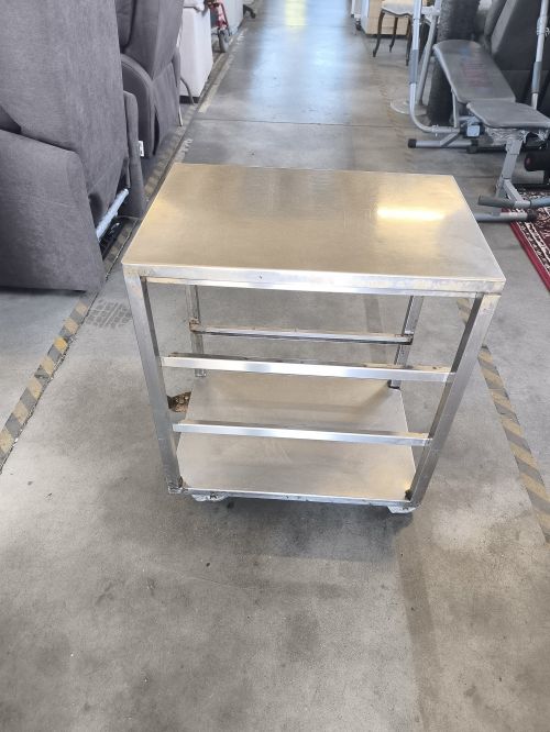 Carrello in acciaio