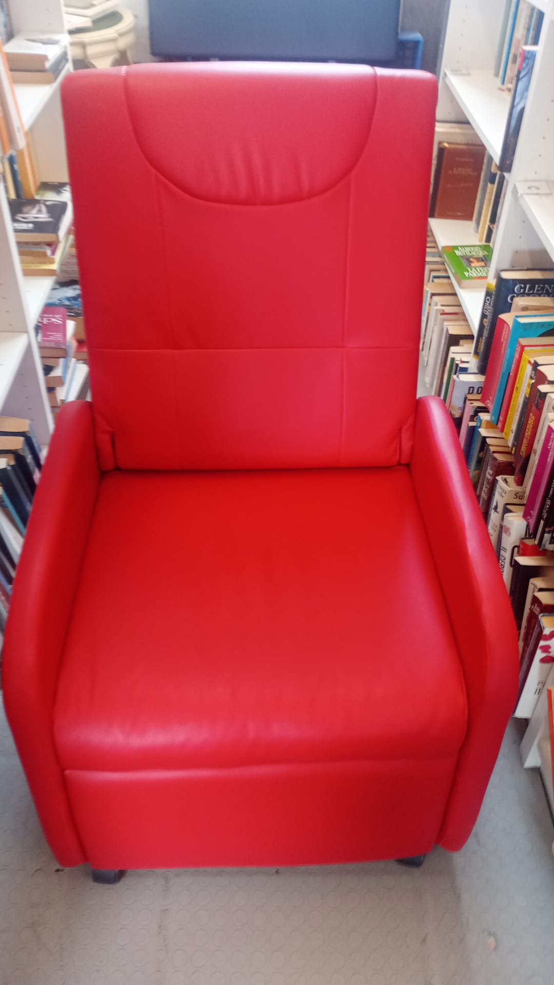 POLTRONA ROSSA RECRINABILE trasformabile in puf