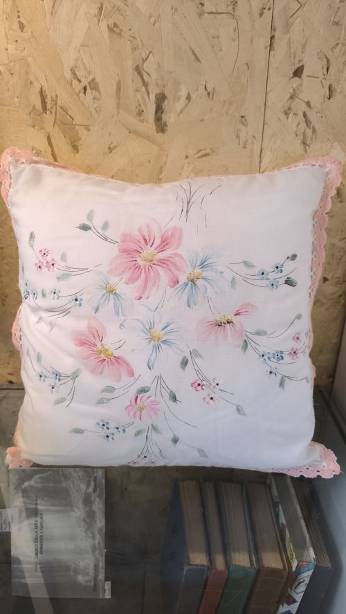 Cuscino in cotone dipinto a mano