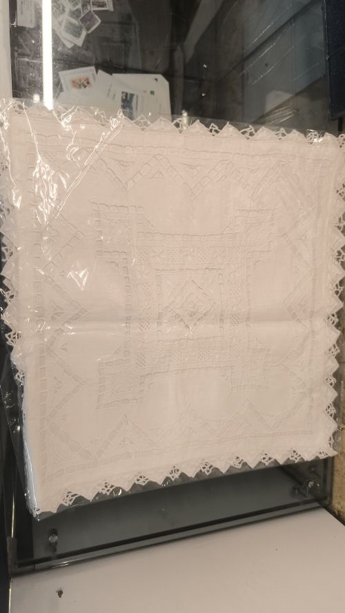 Coppia Copri cuscino bianco ricamato 45x45