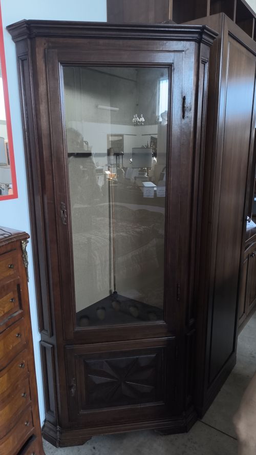 Angoliera portafucili con ante in vetro dimensioni 92 * 206