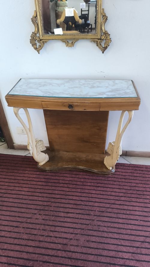 Console arte decò con disegno cigno