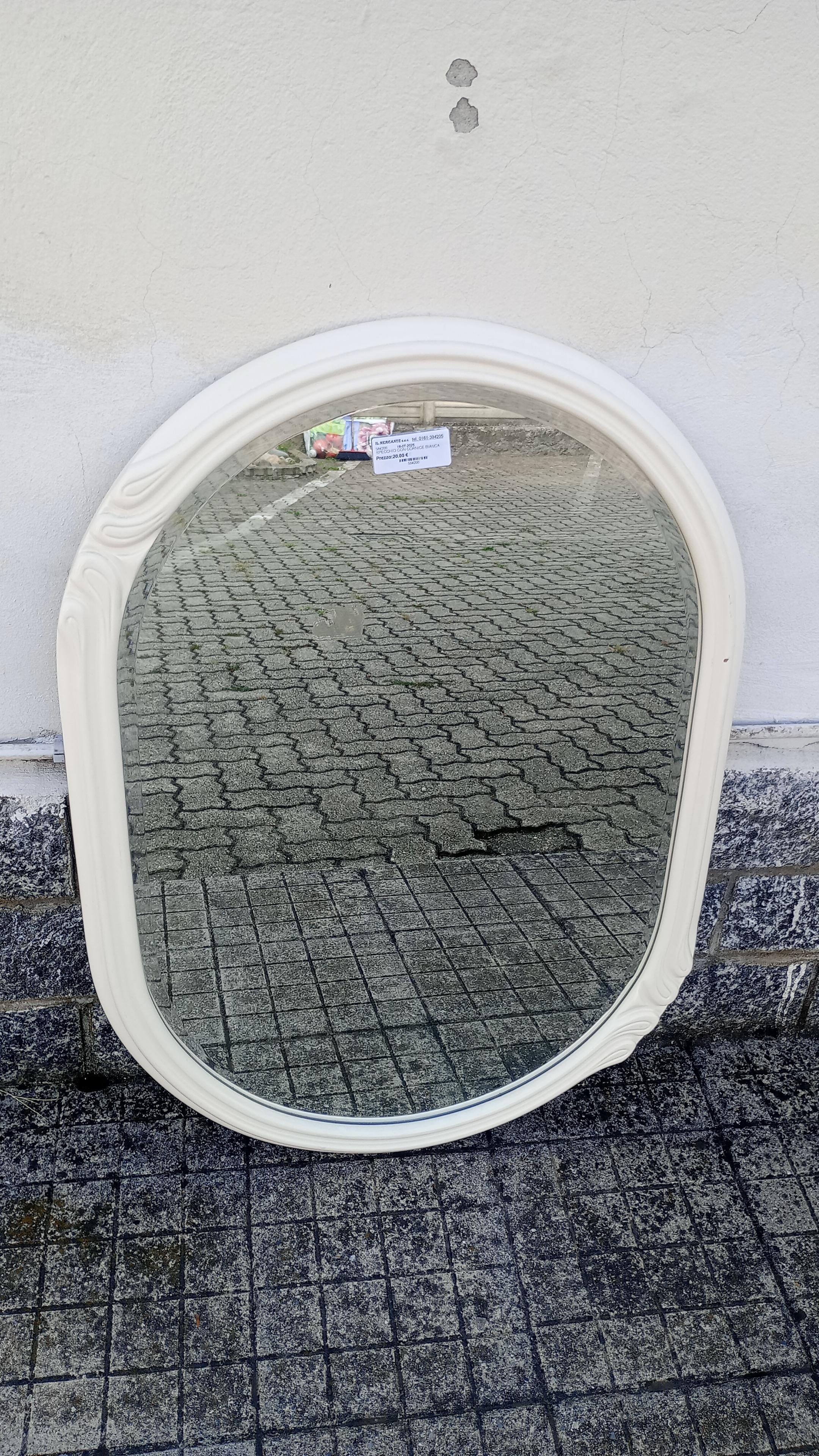 SPECCHIO CON CORNICE BIAN