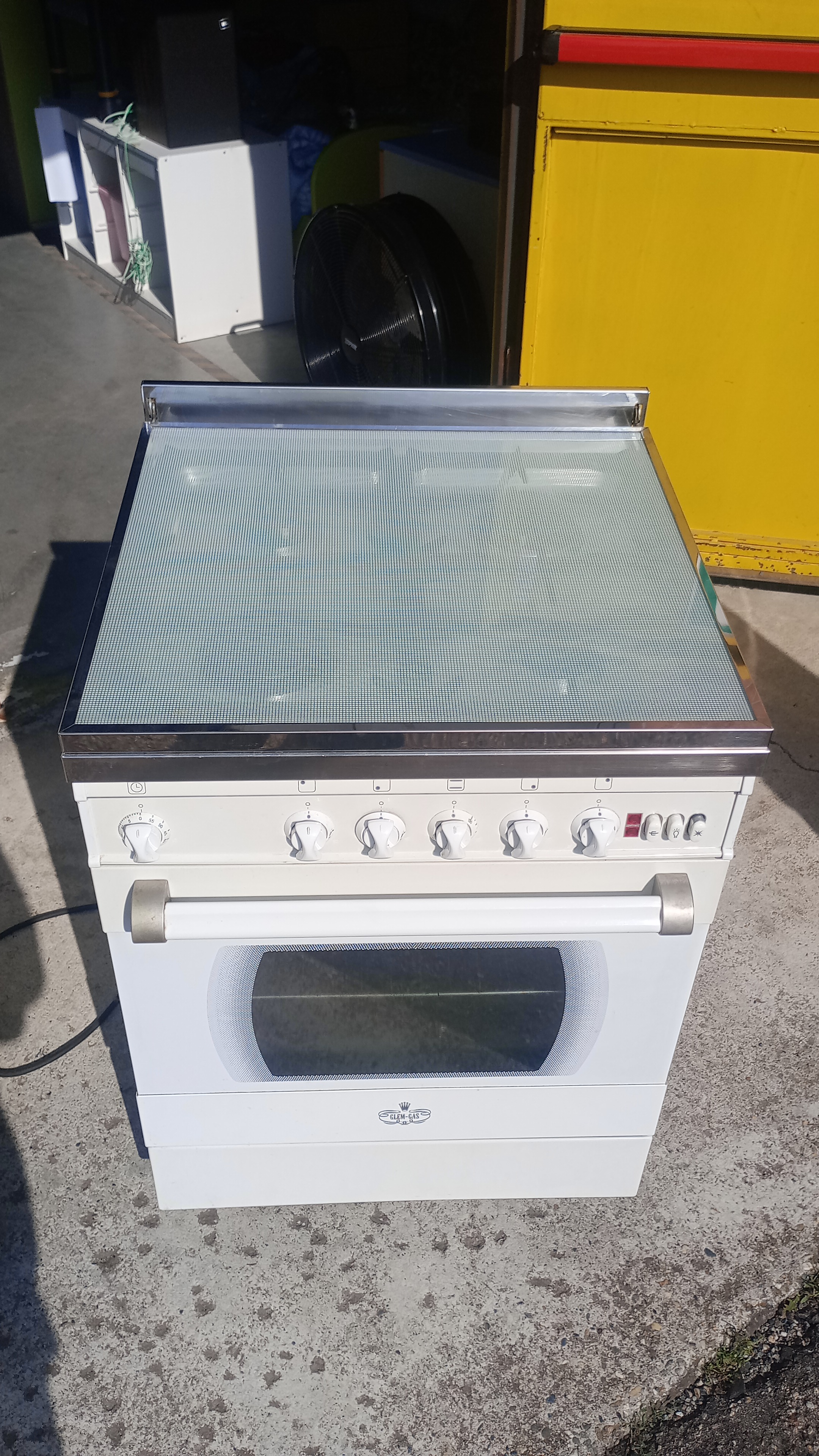 FORNELLO 4 FUOCHI CON FORNO ELETTRICO