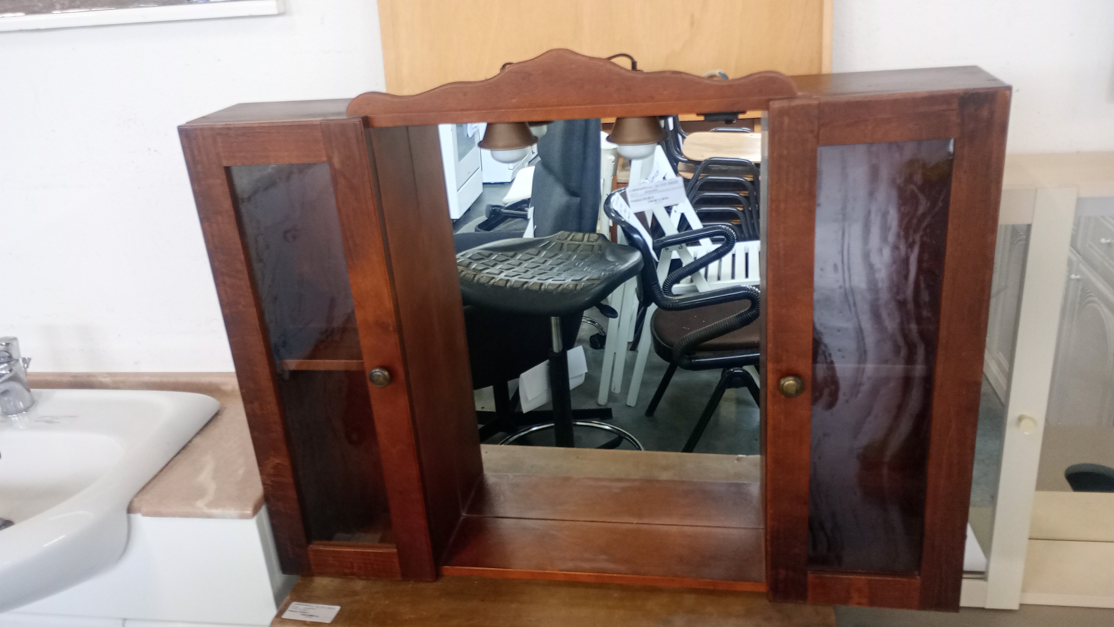 SPECCHIO DA BAGNO MARRONE CON ANTE