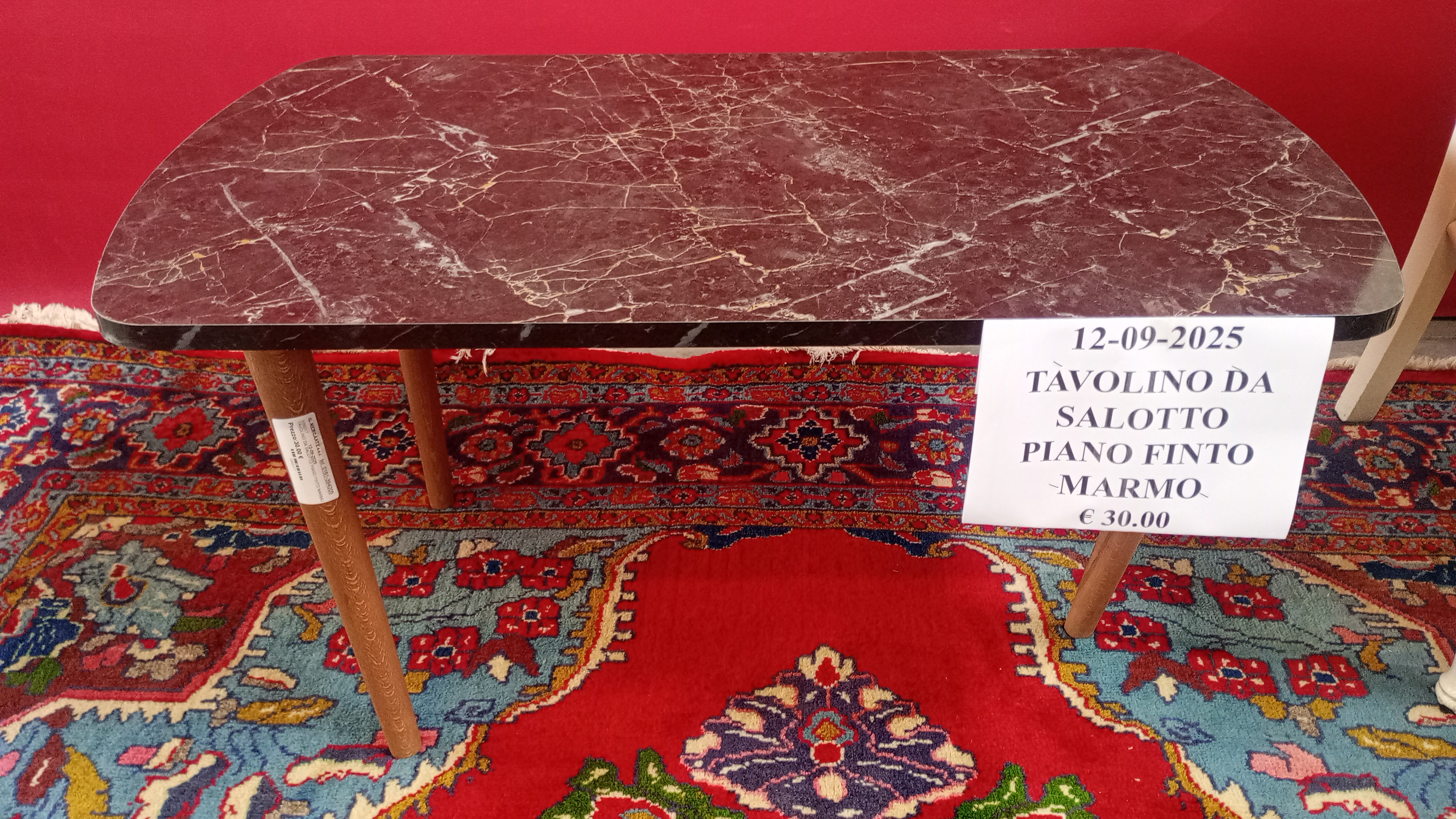 TAVOLINO DA SALOTTO PIANO FINTO MARMO