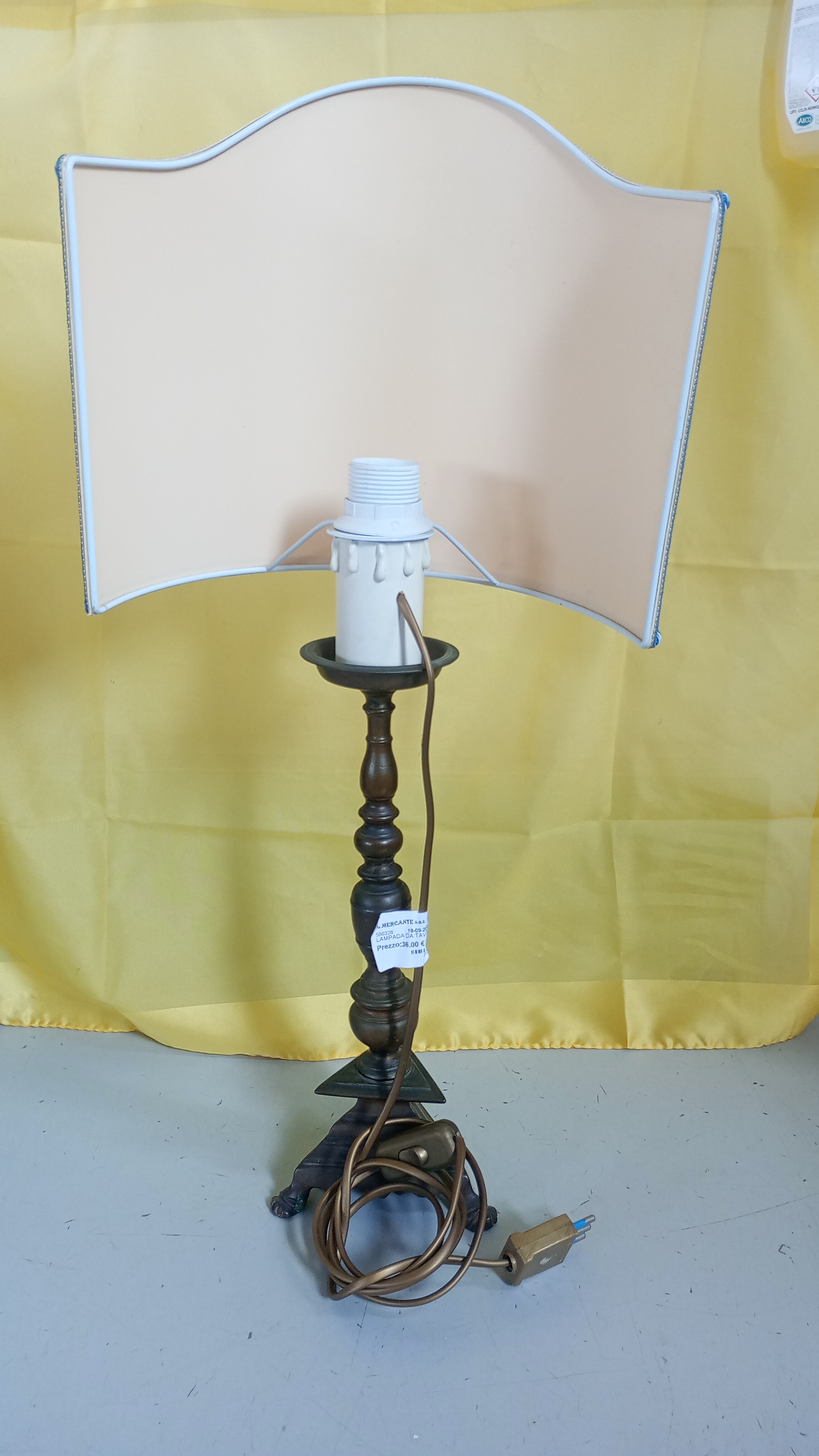 LAMPADA DA TAVOLO OTTONE