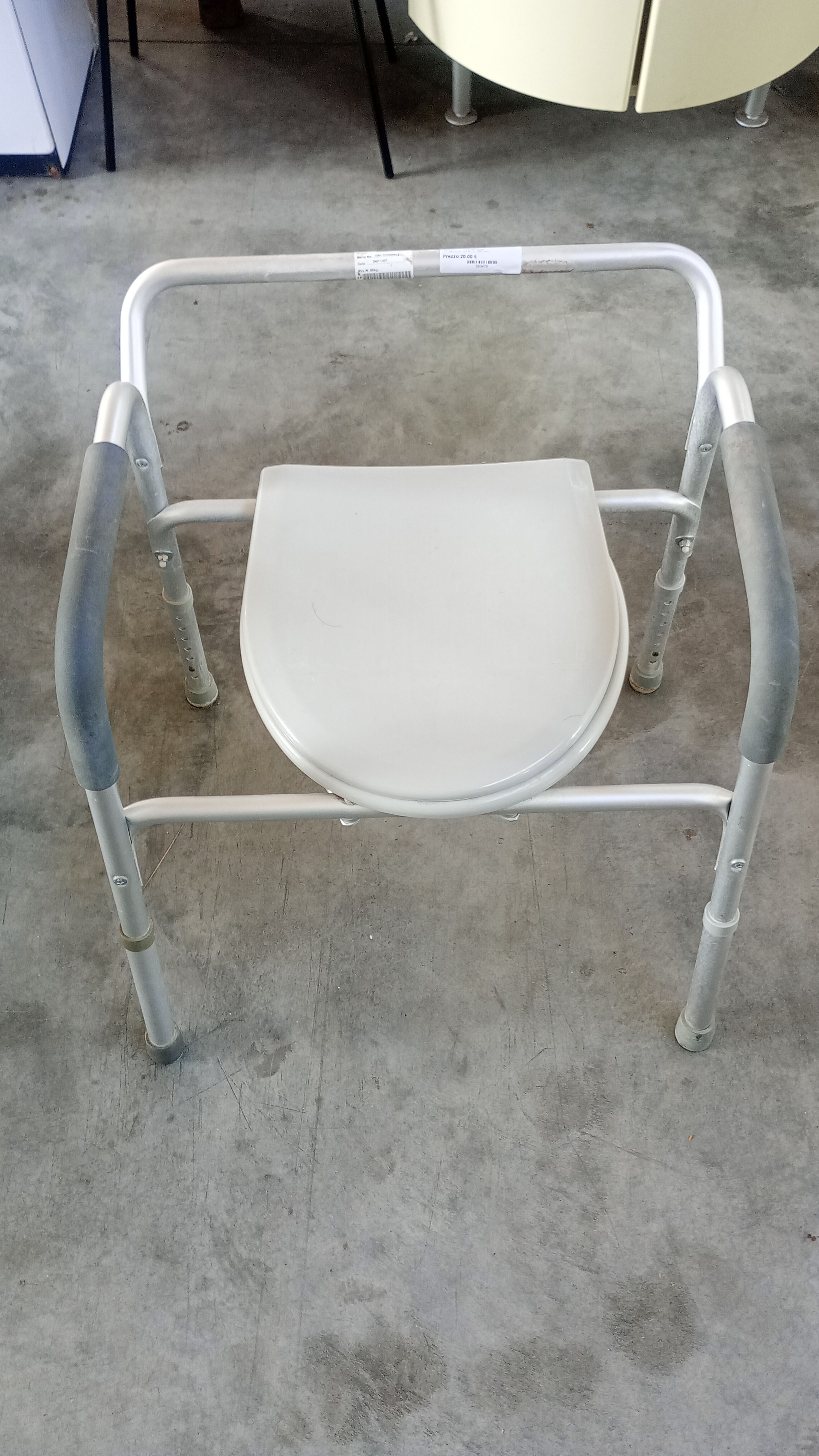 COMODA IN ALLUMINIO