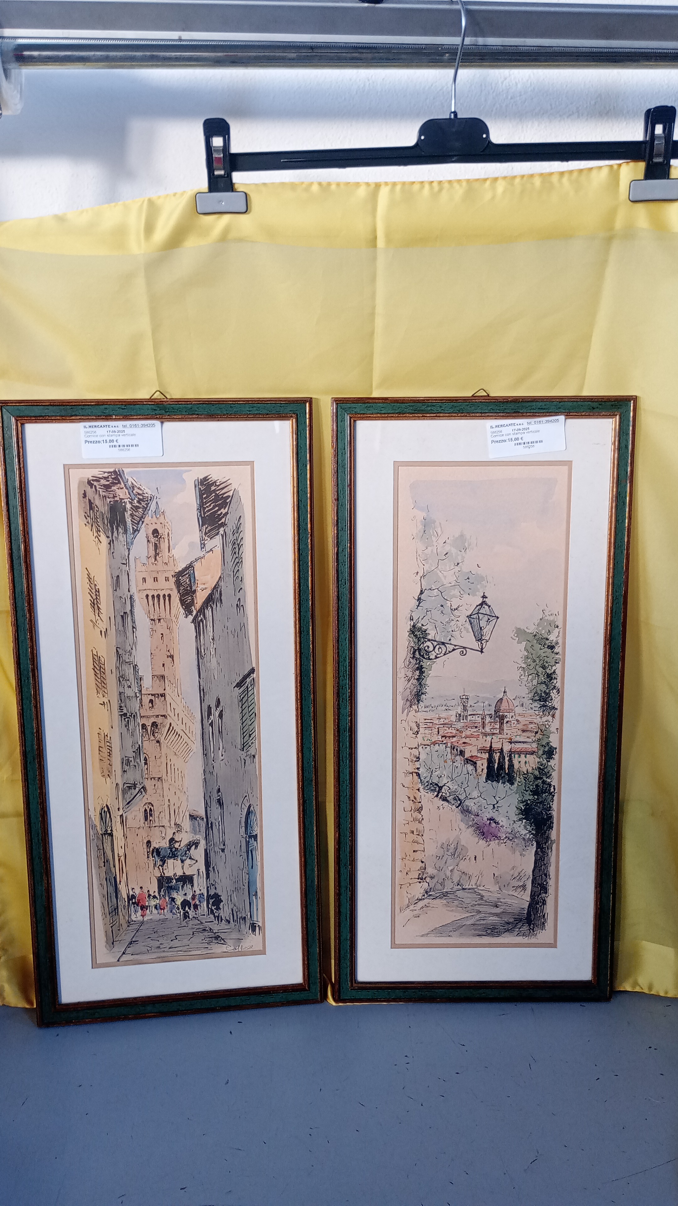  Cornice con stampa verticale