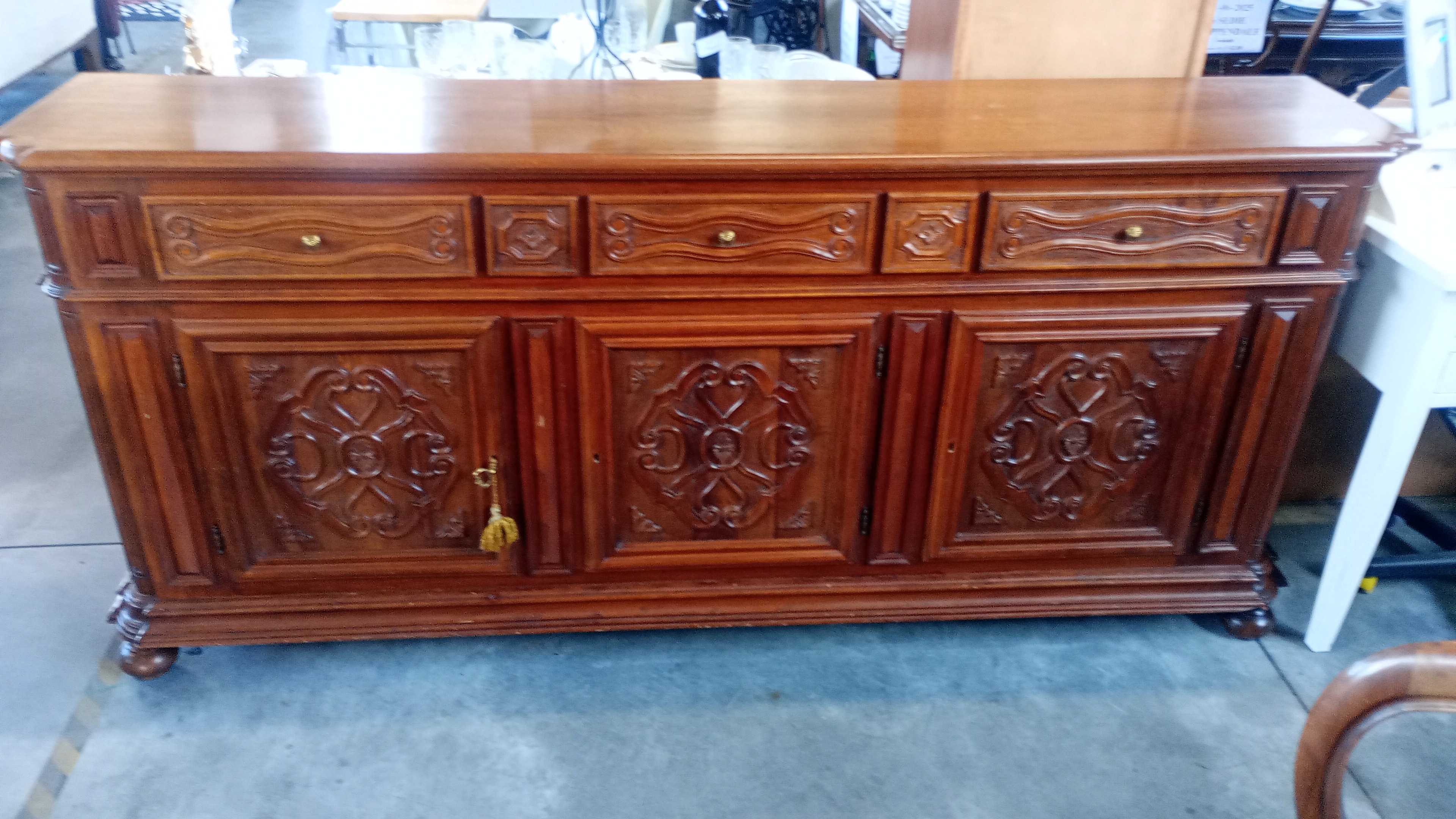CREDENZA 