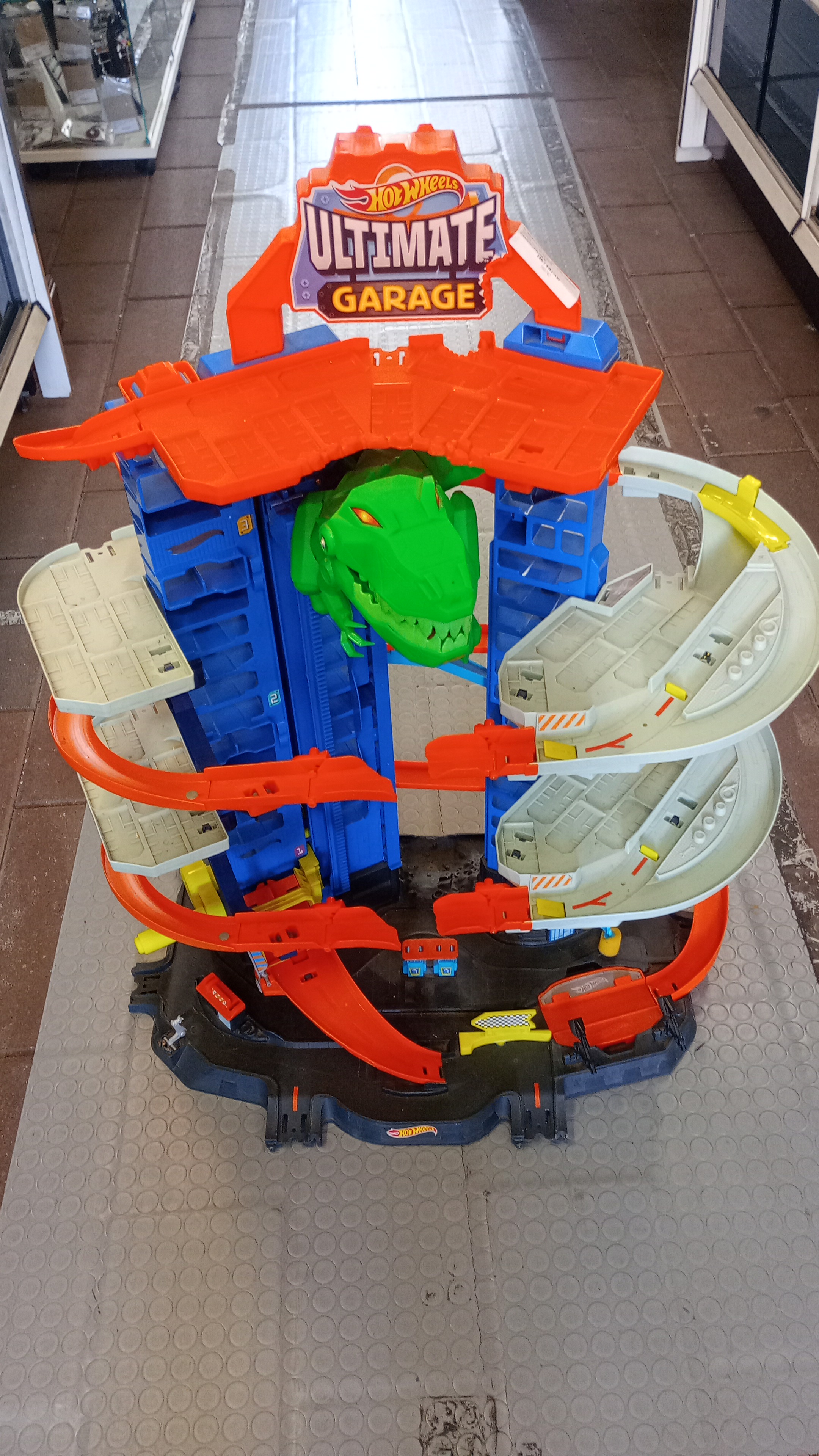 garage HOT WHEELS