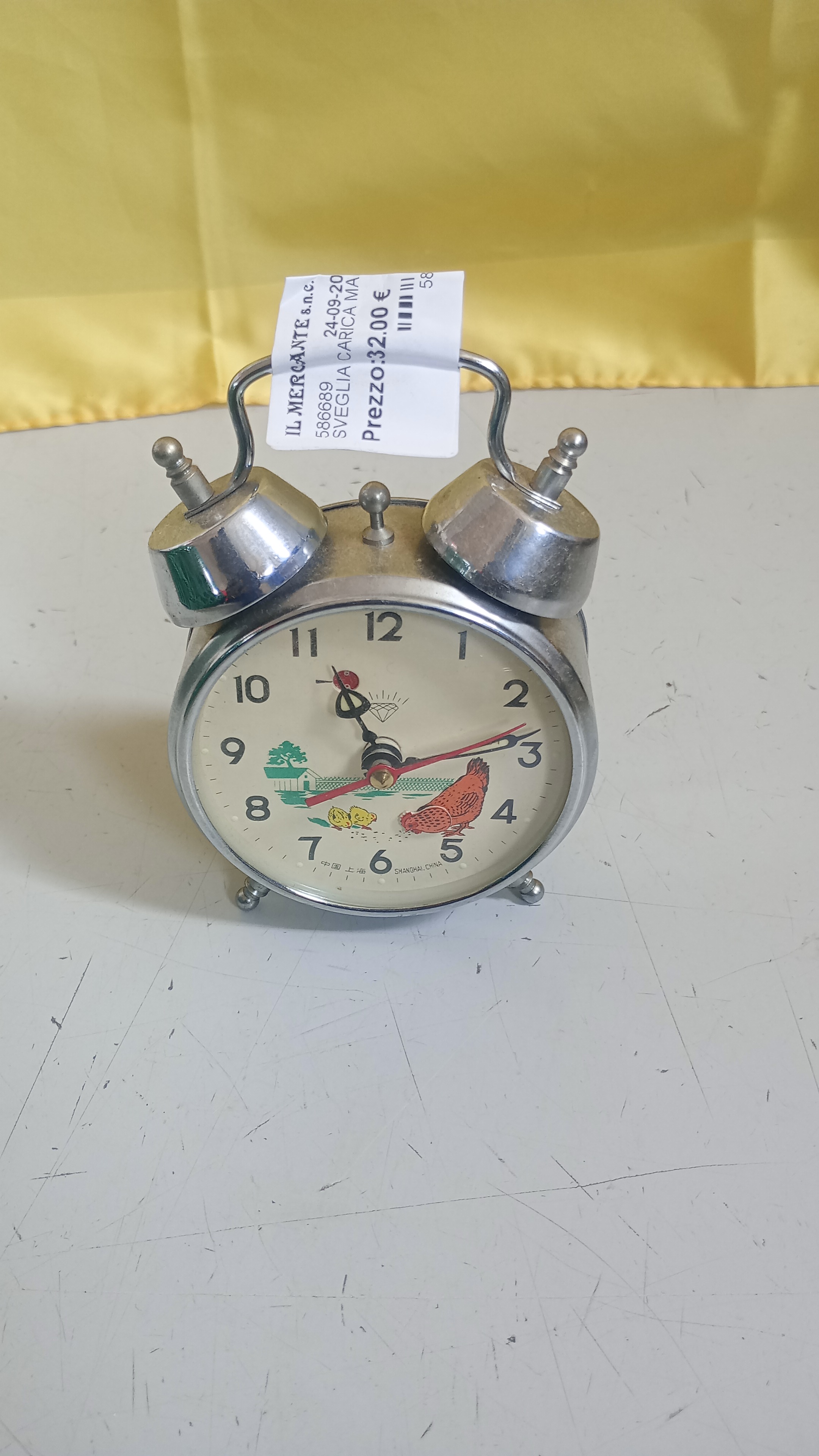 SVEGLIA CARICA MANUALE CON GALLINA 
