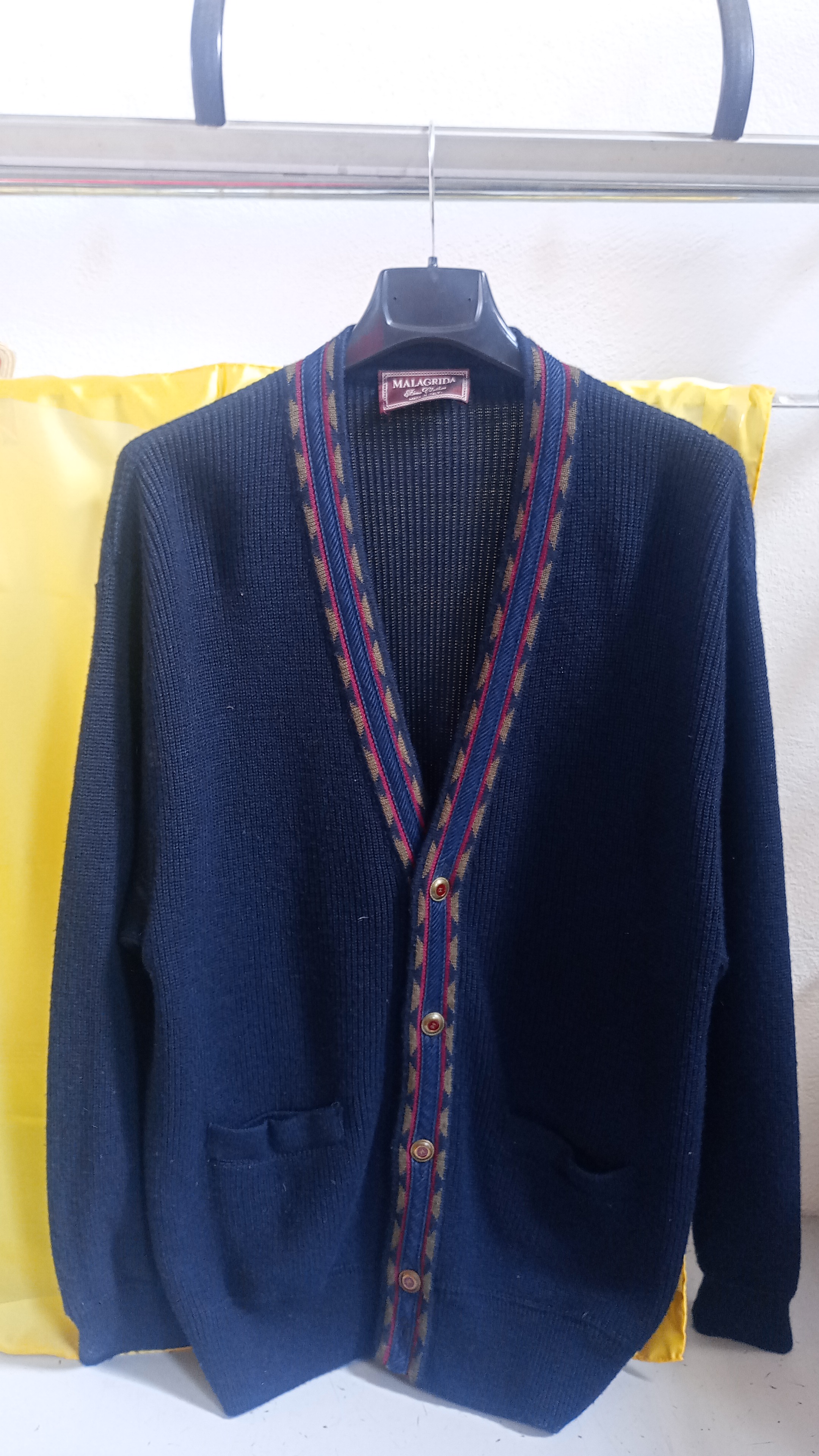  Cardigan Malagrida
