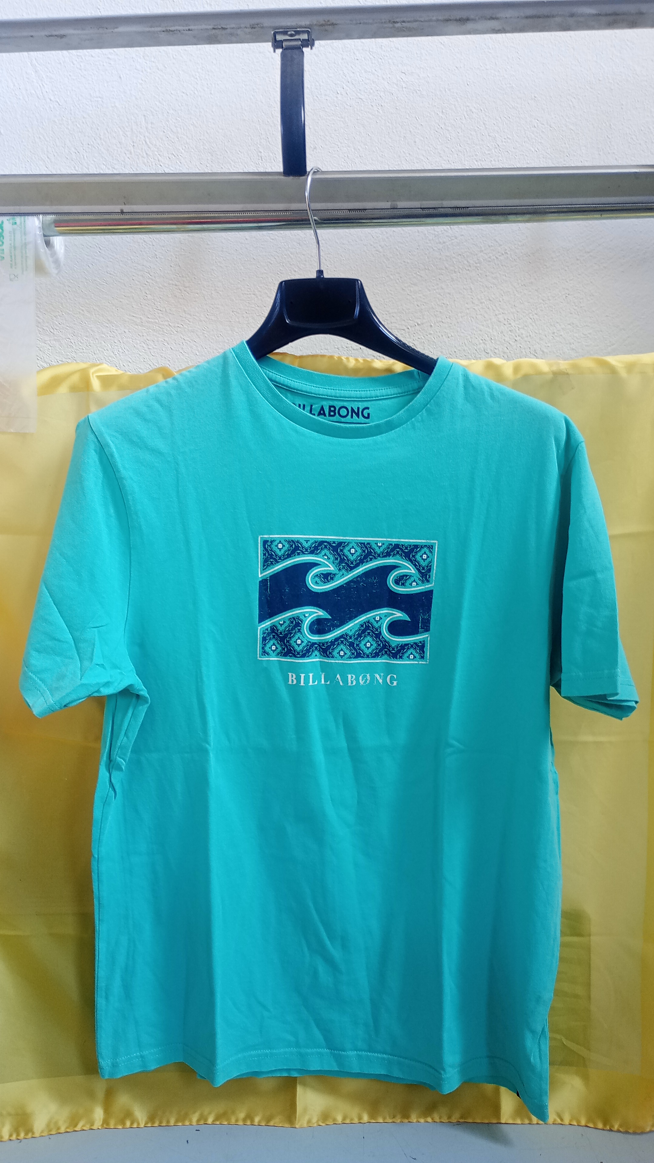 t-shirt azzurra BILLABONG