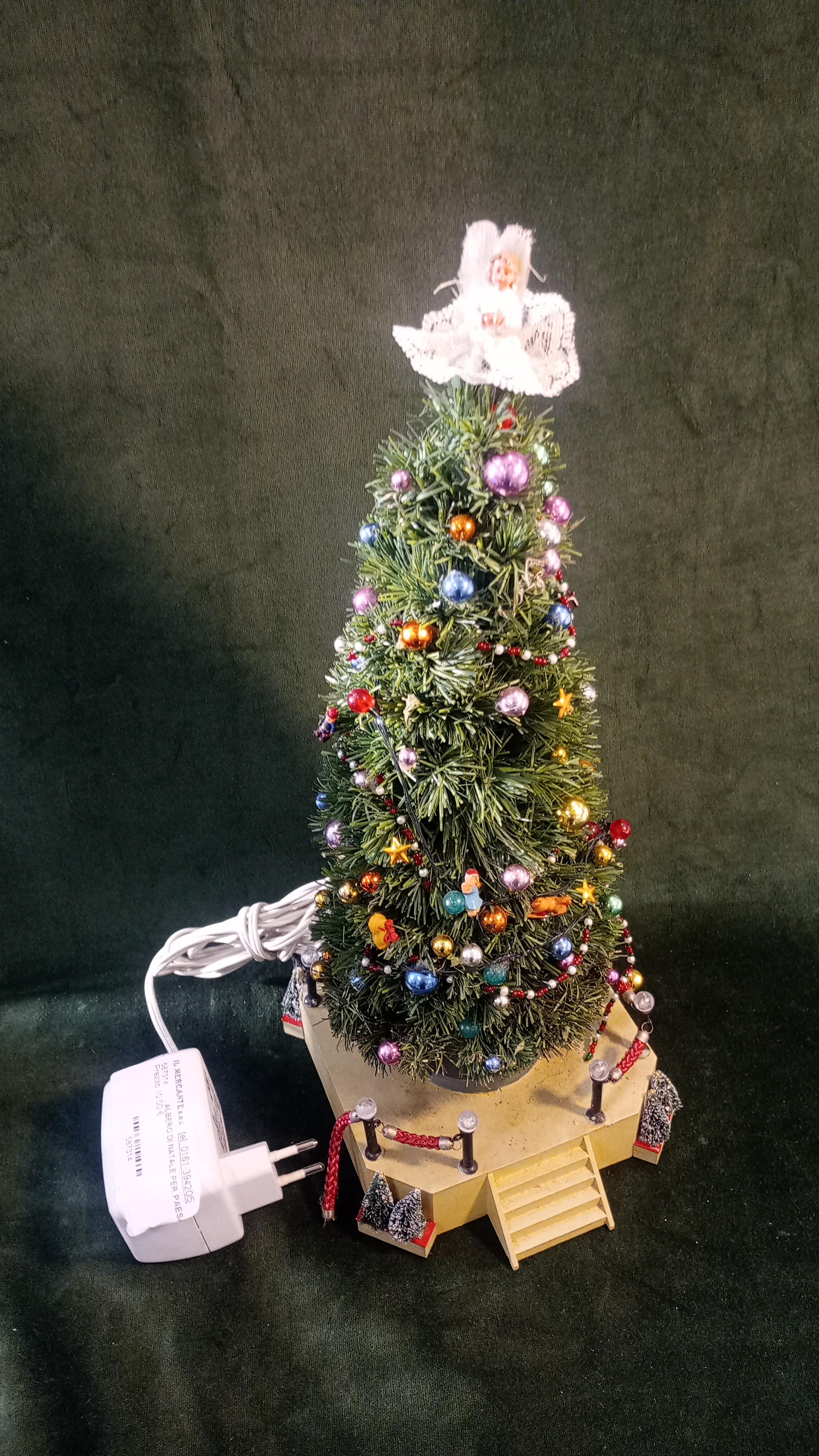 ALBERO DI NATALE PER PAESAGGIO NATALIZIO