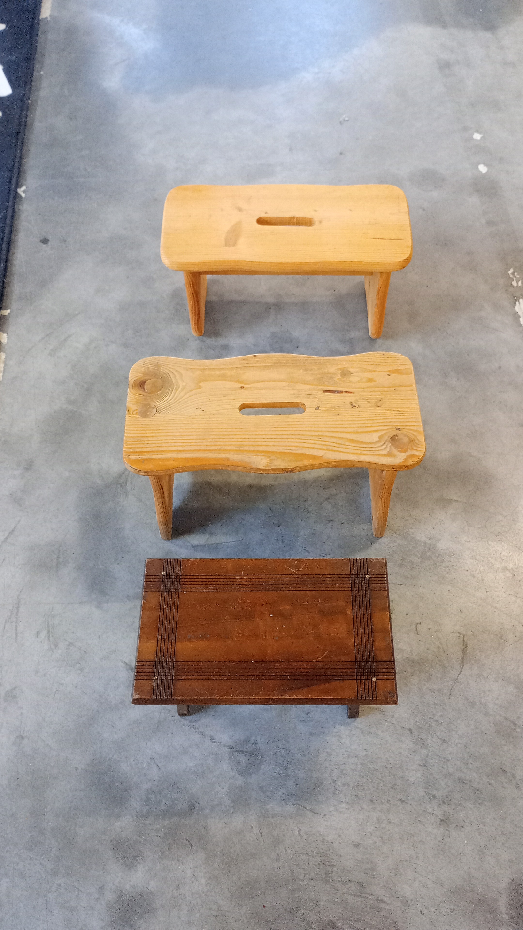 SGABELLO IN LEGNO
