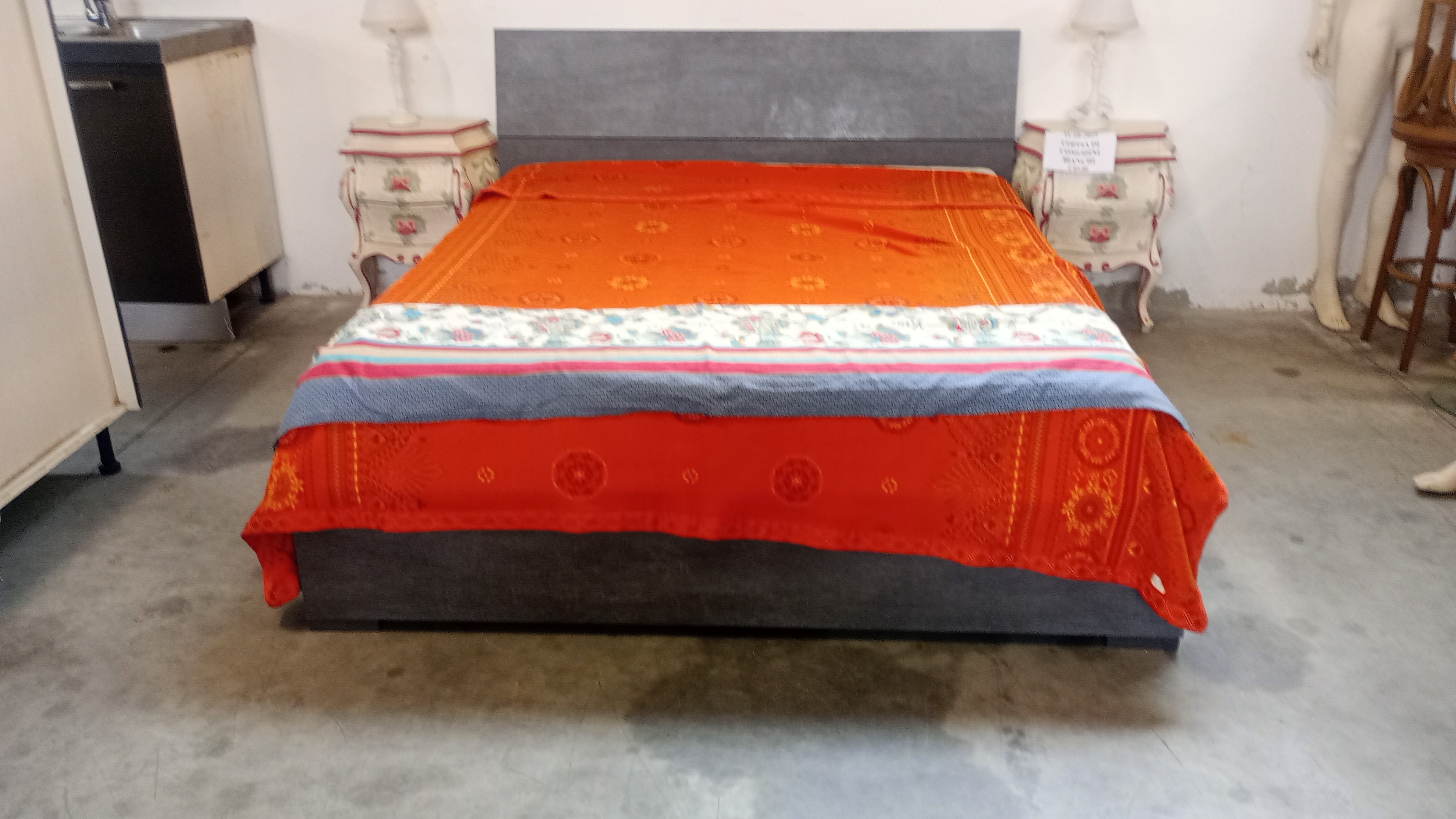 LETTO MATRIMONIALE CON CASSONE 