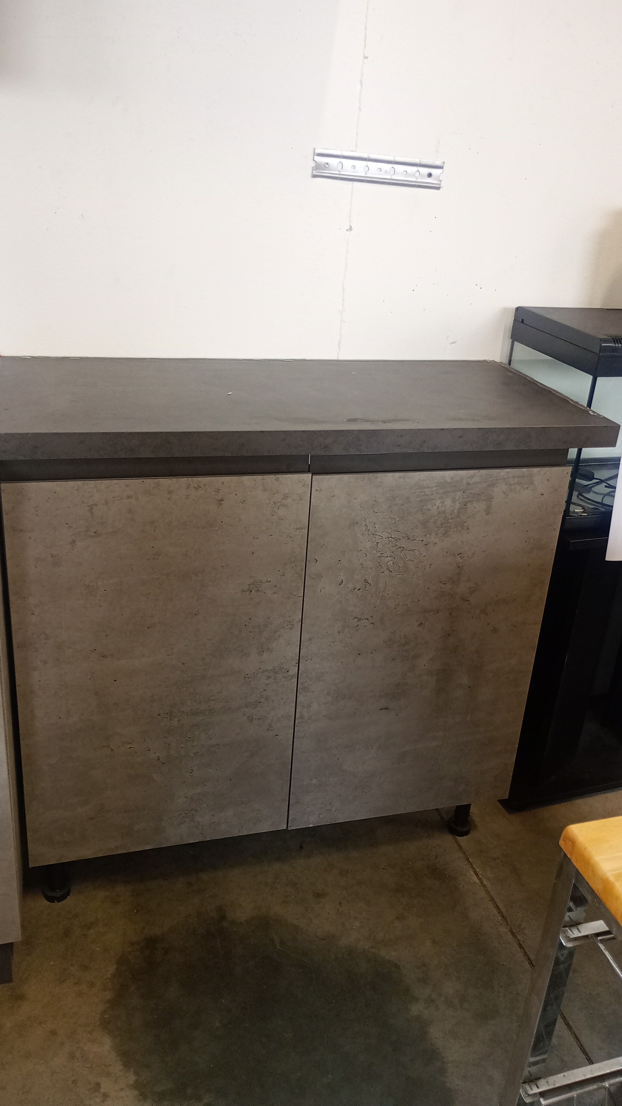 CREDENZA GRIGIA 2 ANTE 