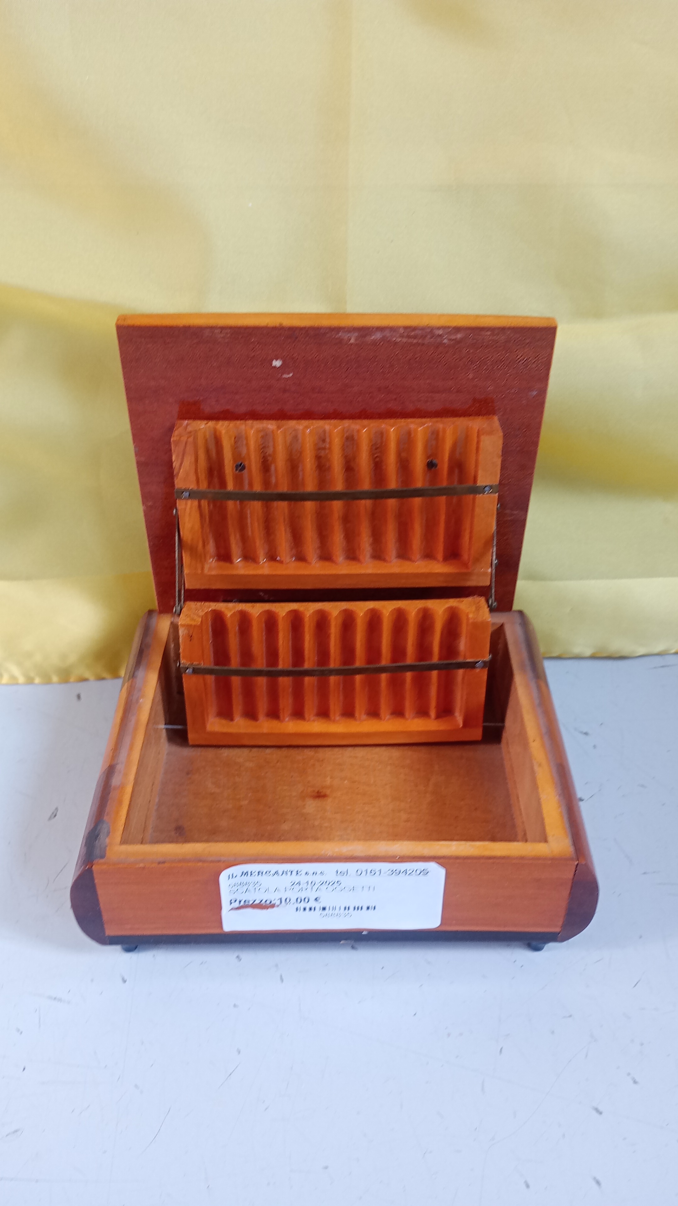 SCATOLA PORTA OGGETTI