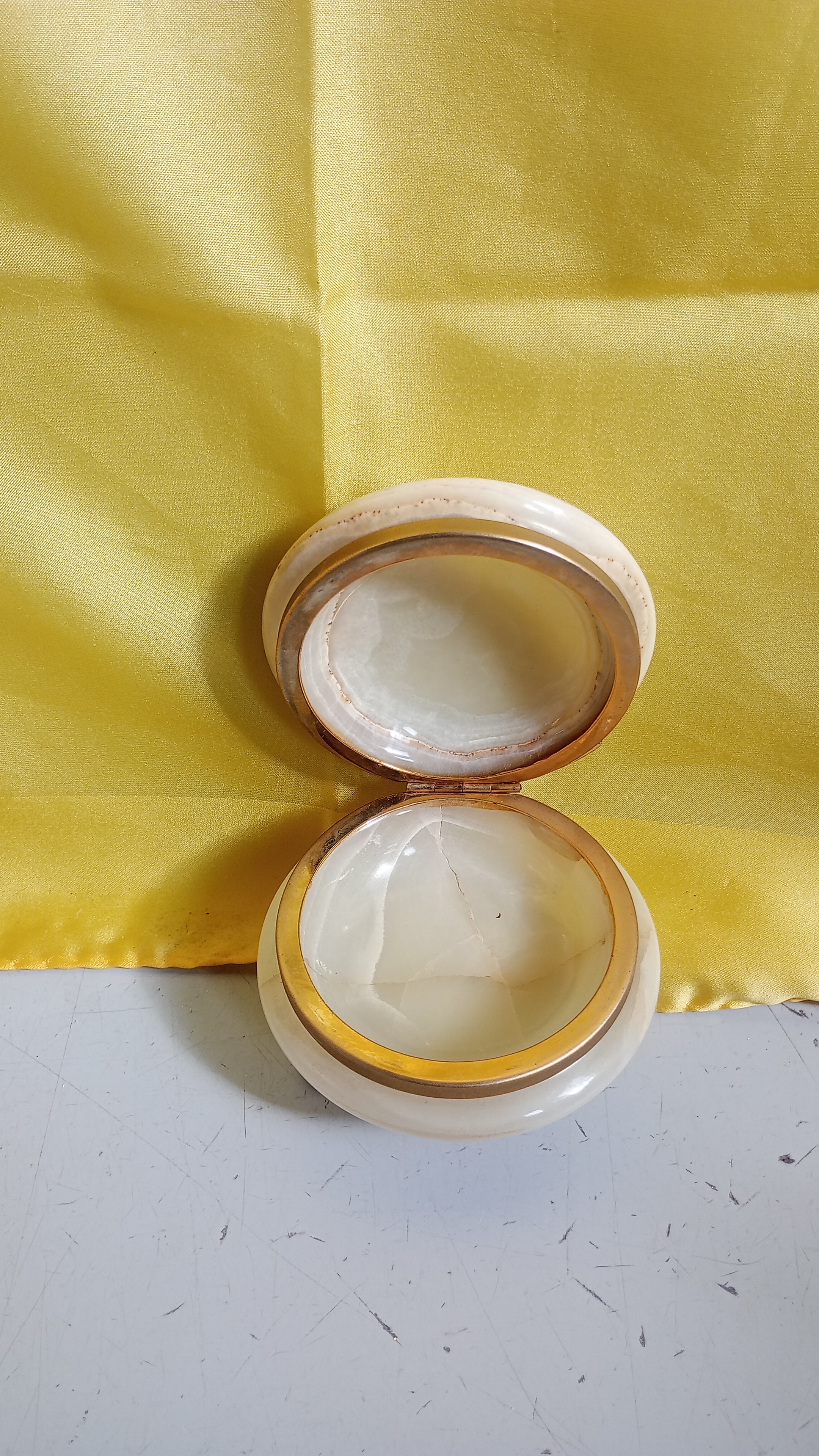  Portagioie in alabastro 