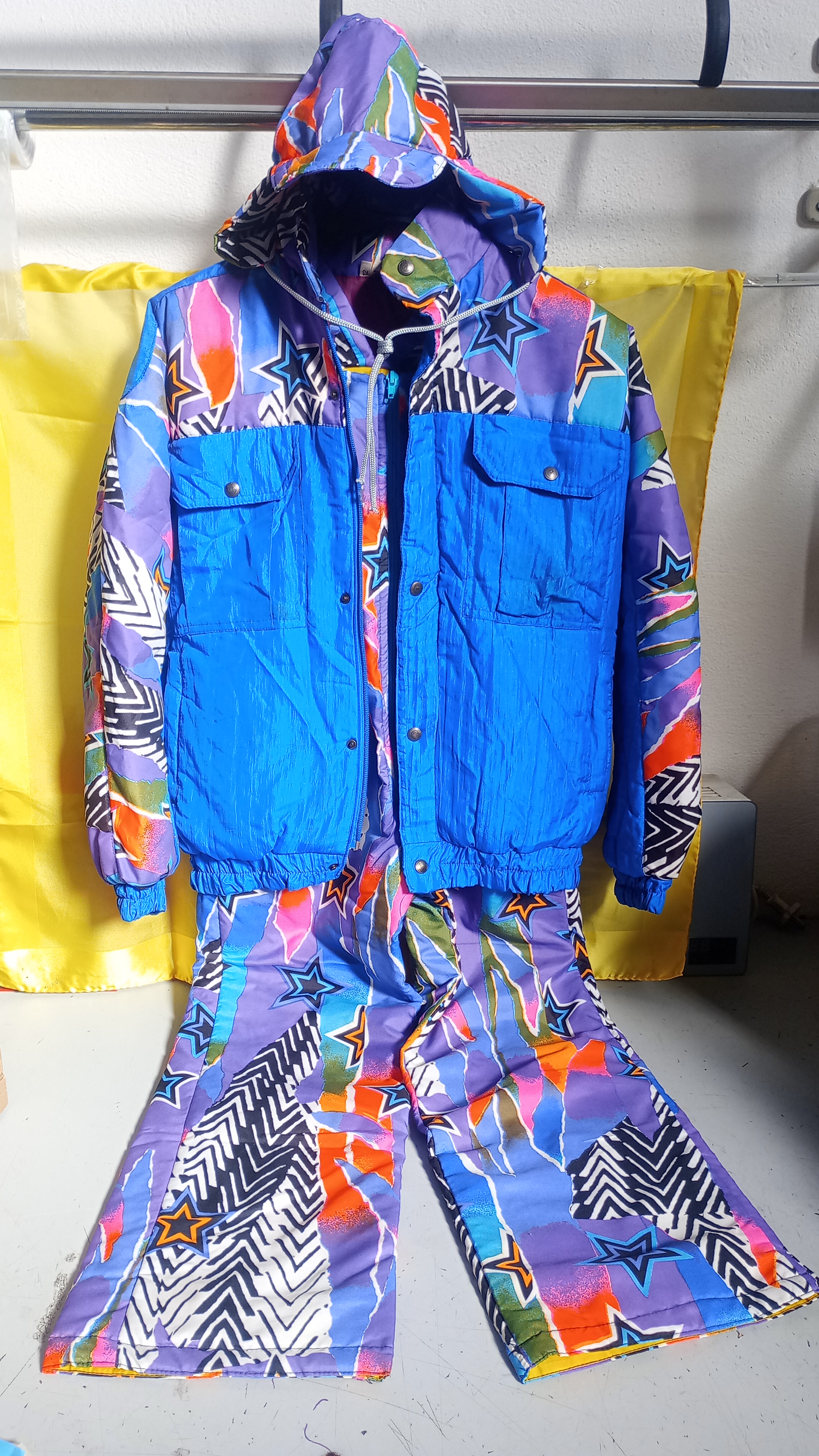  Tuta da sci fantasia 3 pz.