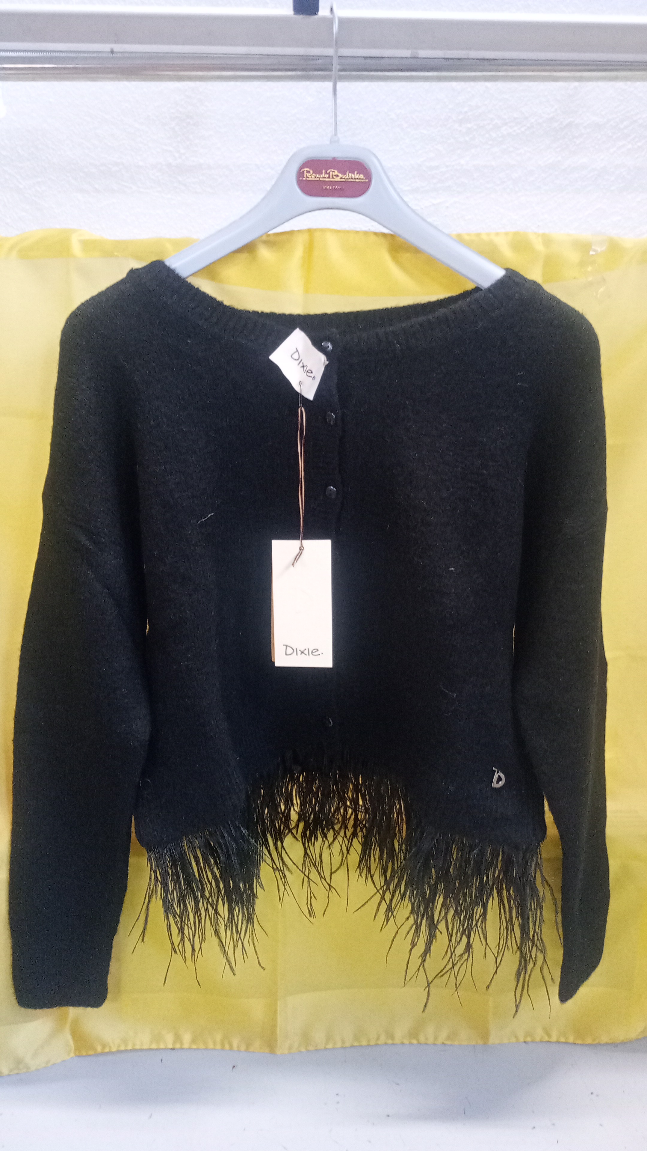 cardigan nero con piume DIXIE