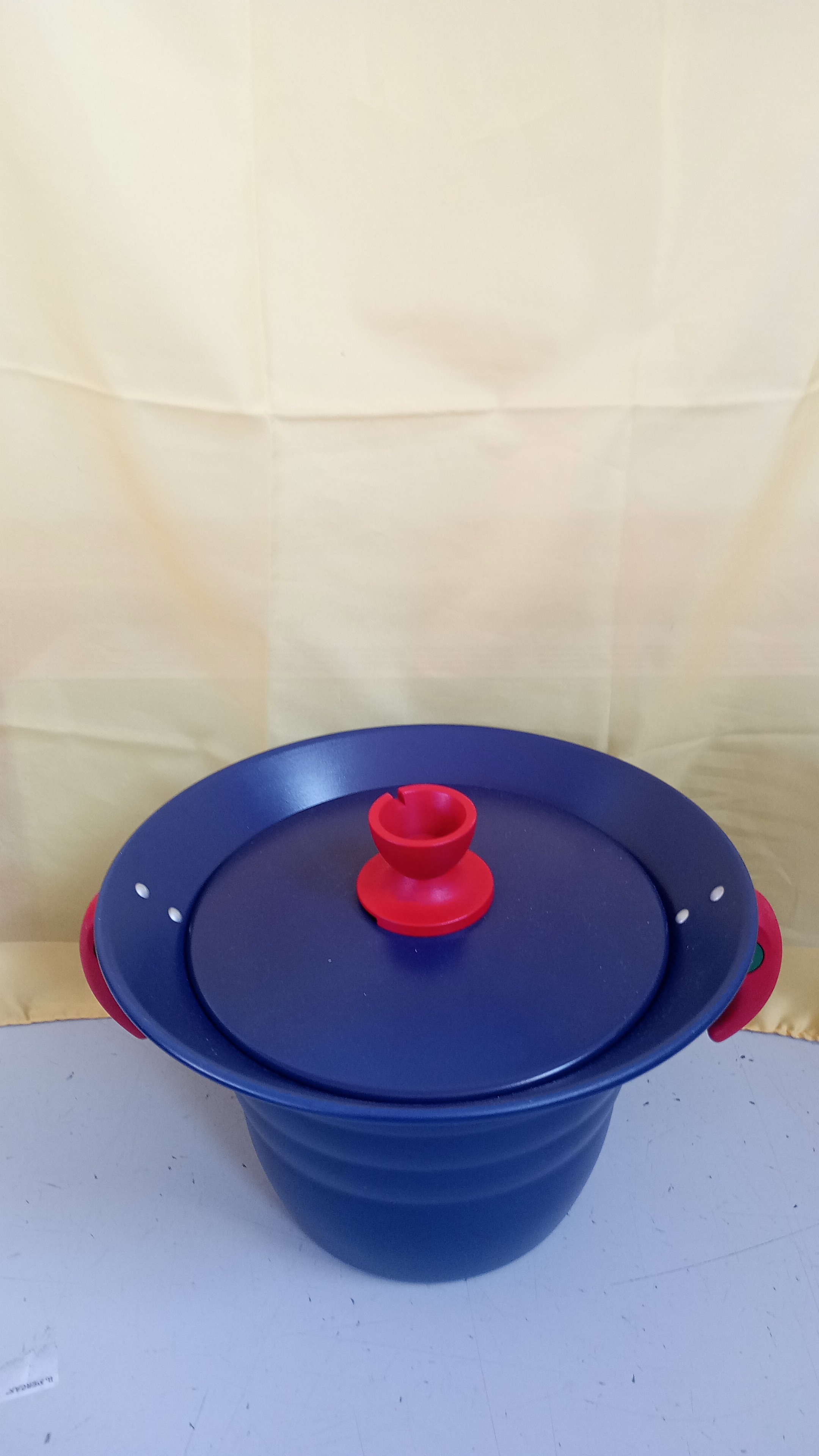 Pentola Blu “sally” Dell’accademia Lagostina Design Gianfranco