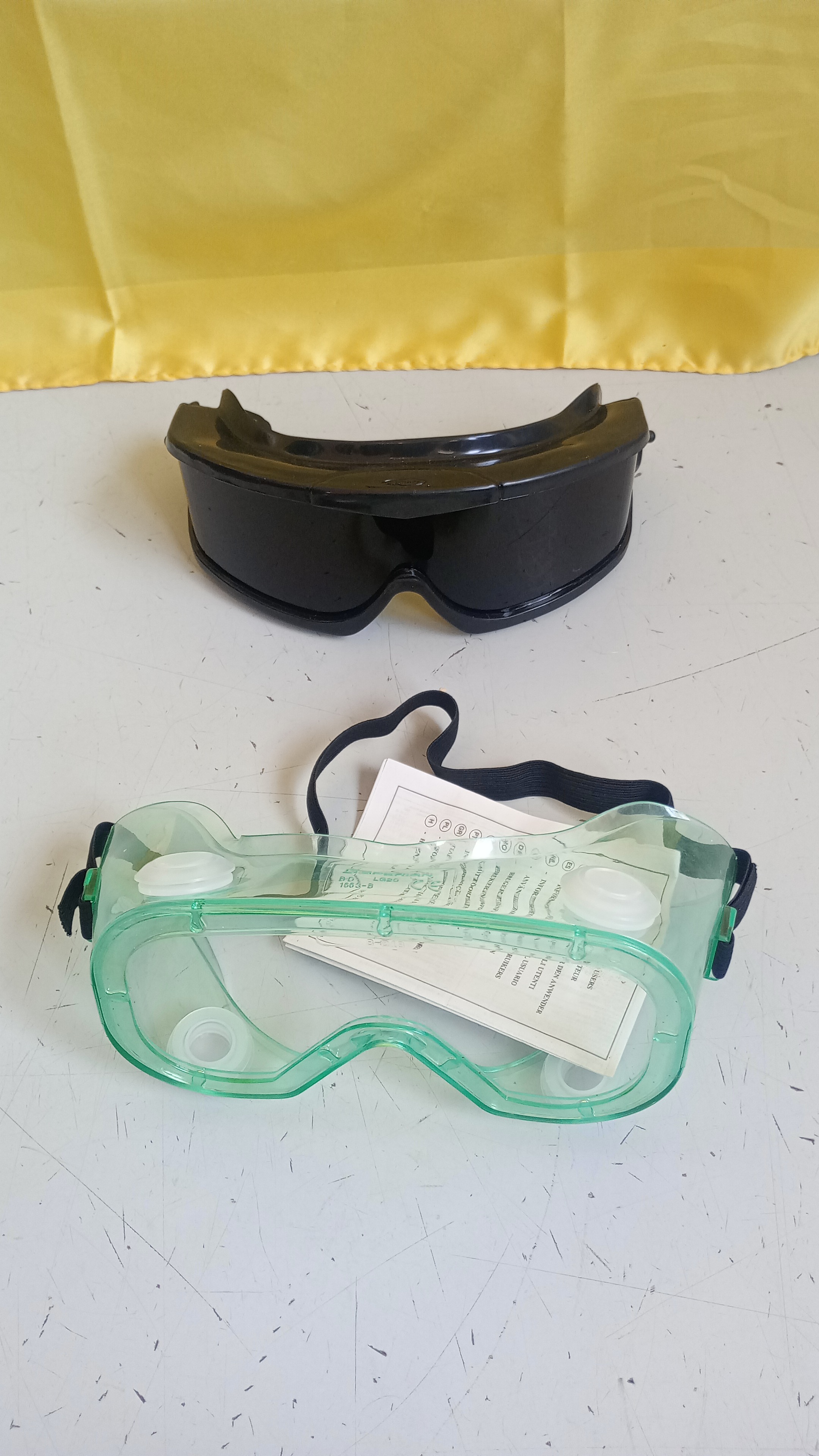 OCCHIALI ANTINFORTUNISTICI