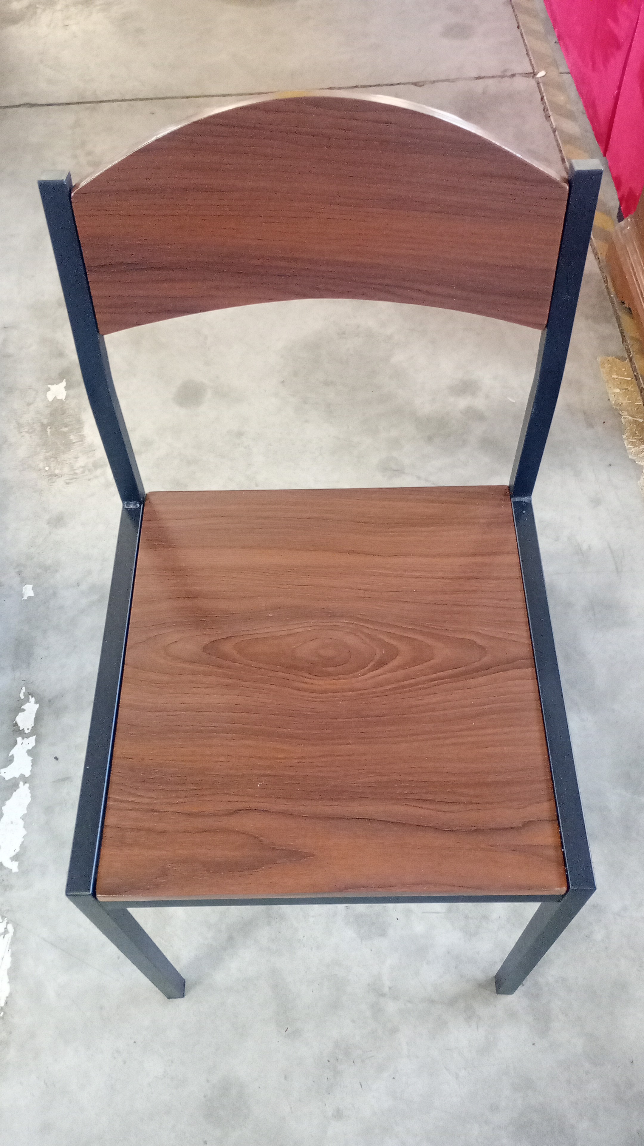 4 SEDIE SEDUTA IN LEGNO 