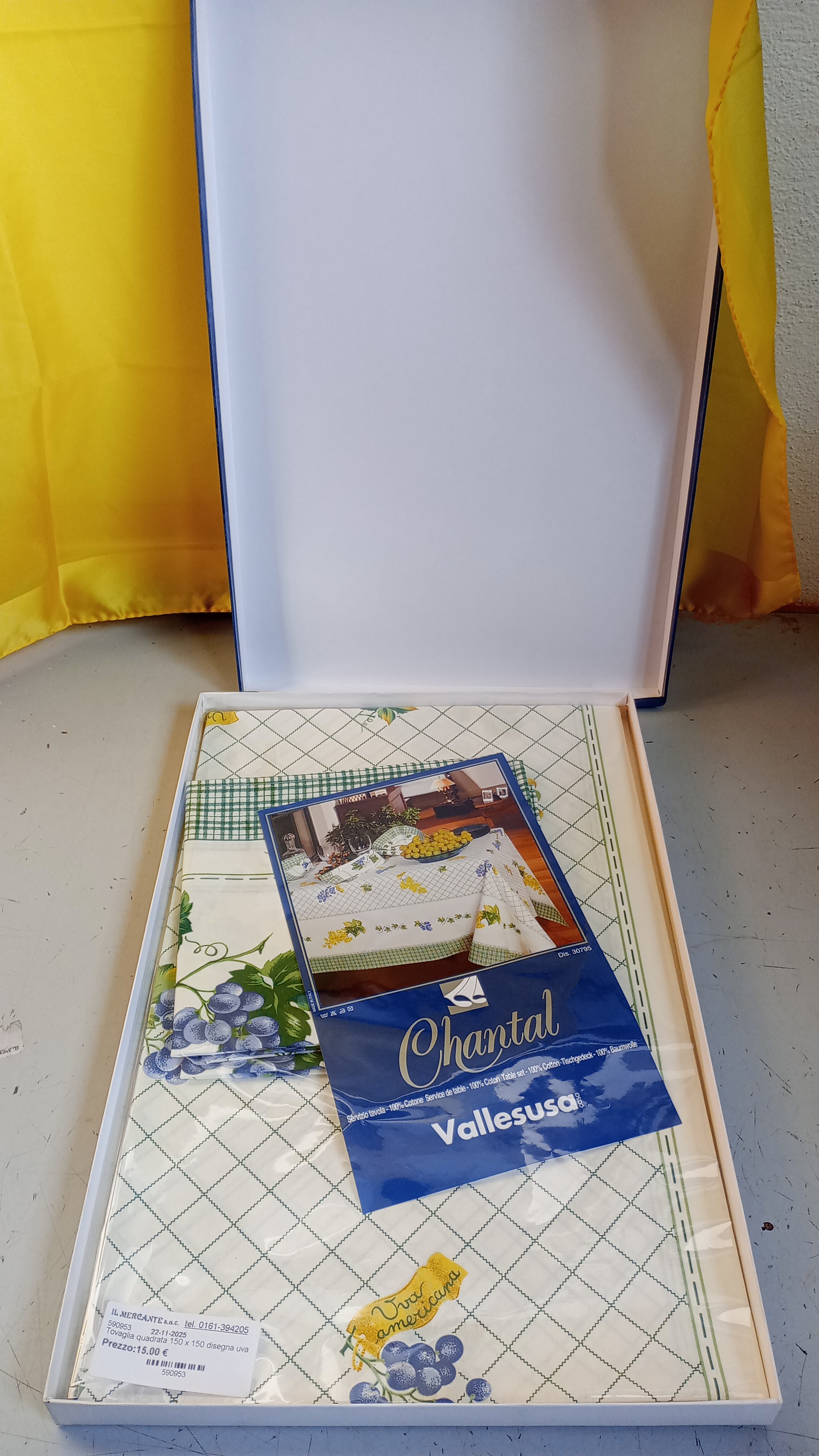  Tovaglia quadrata 150 x 150 disegna uva