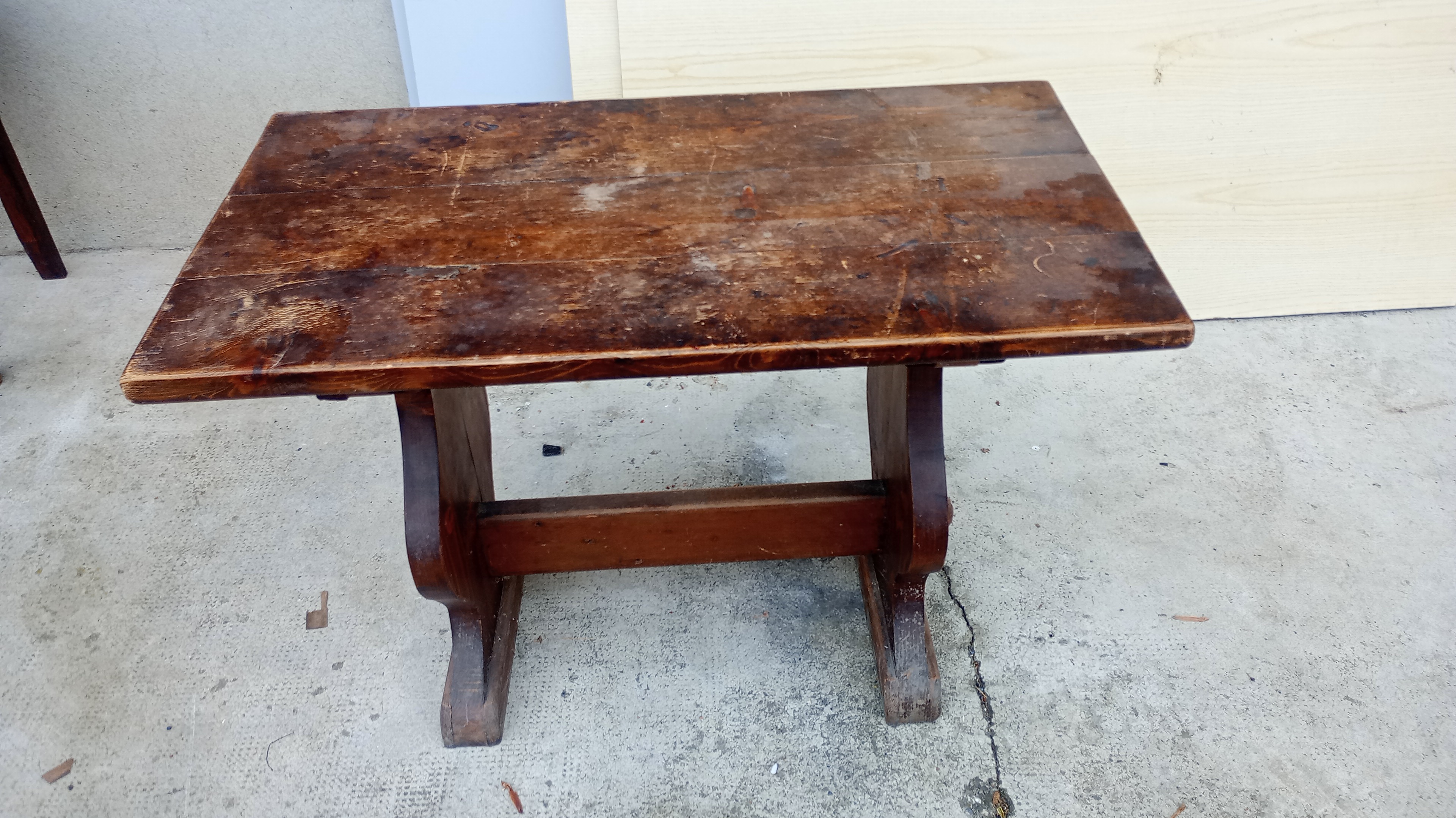 TAVOLINO/SGABELLO IN LEGNO MARRONE 