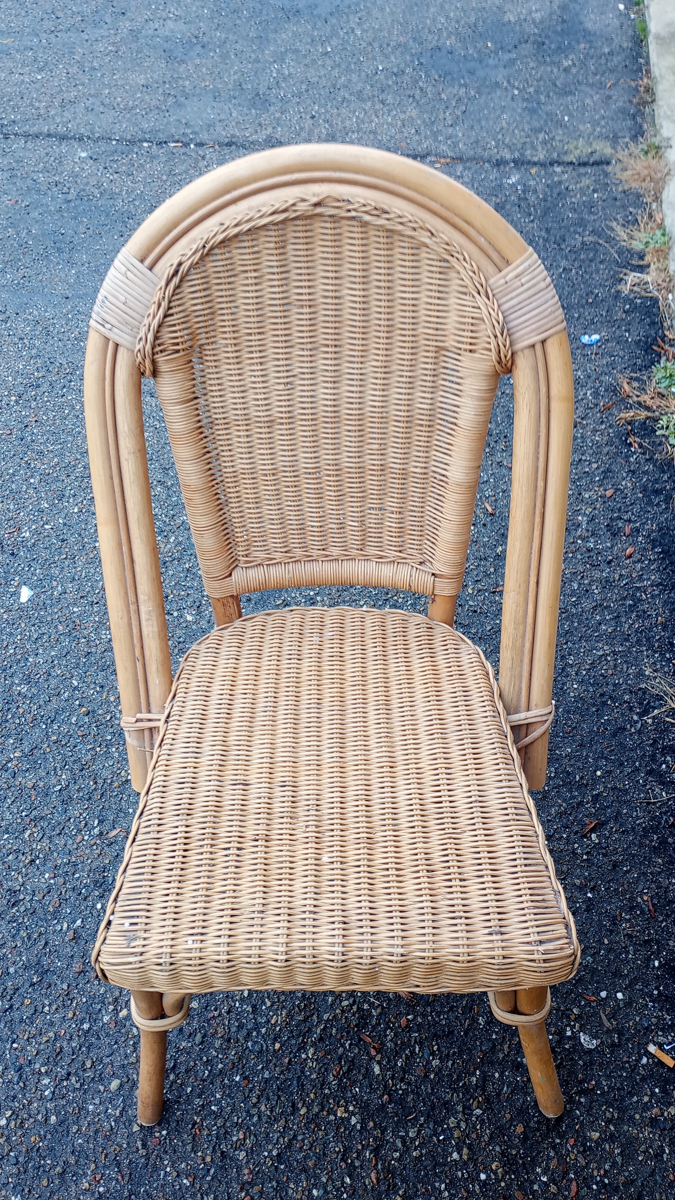 COPPIA DI SEDIE IN RATTAN