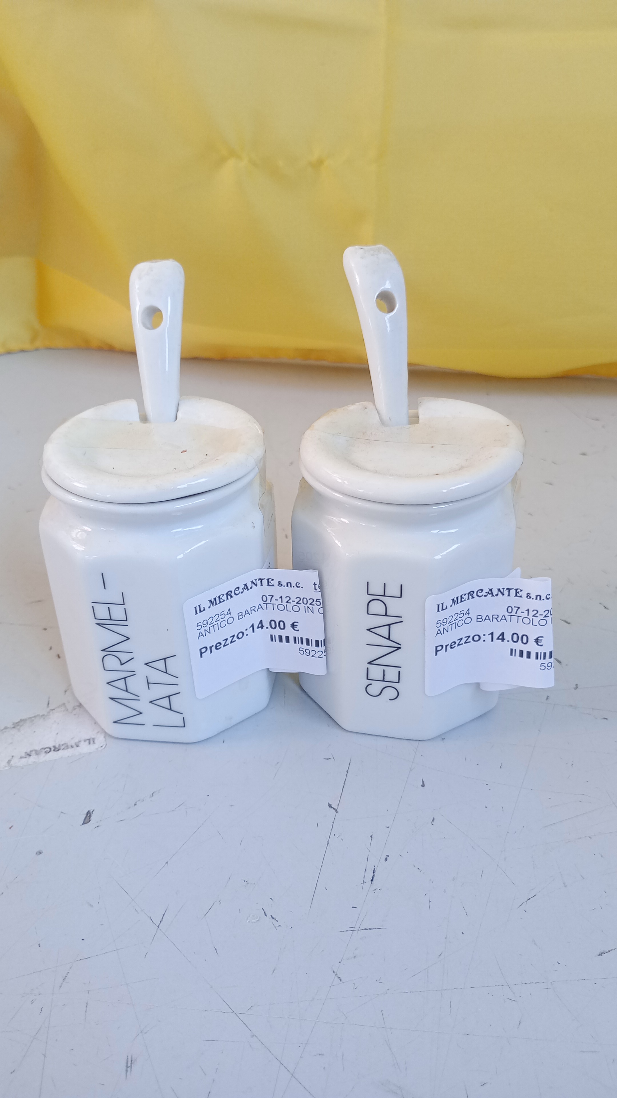 ANTICO BARATTOLO IN CER CON CUCCHIAINO