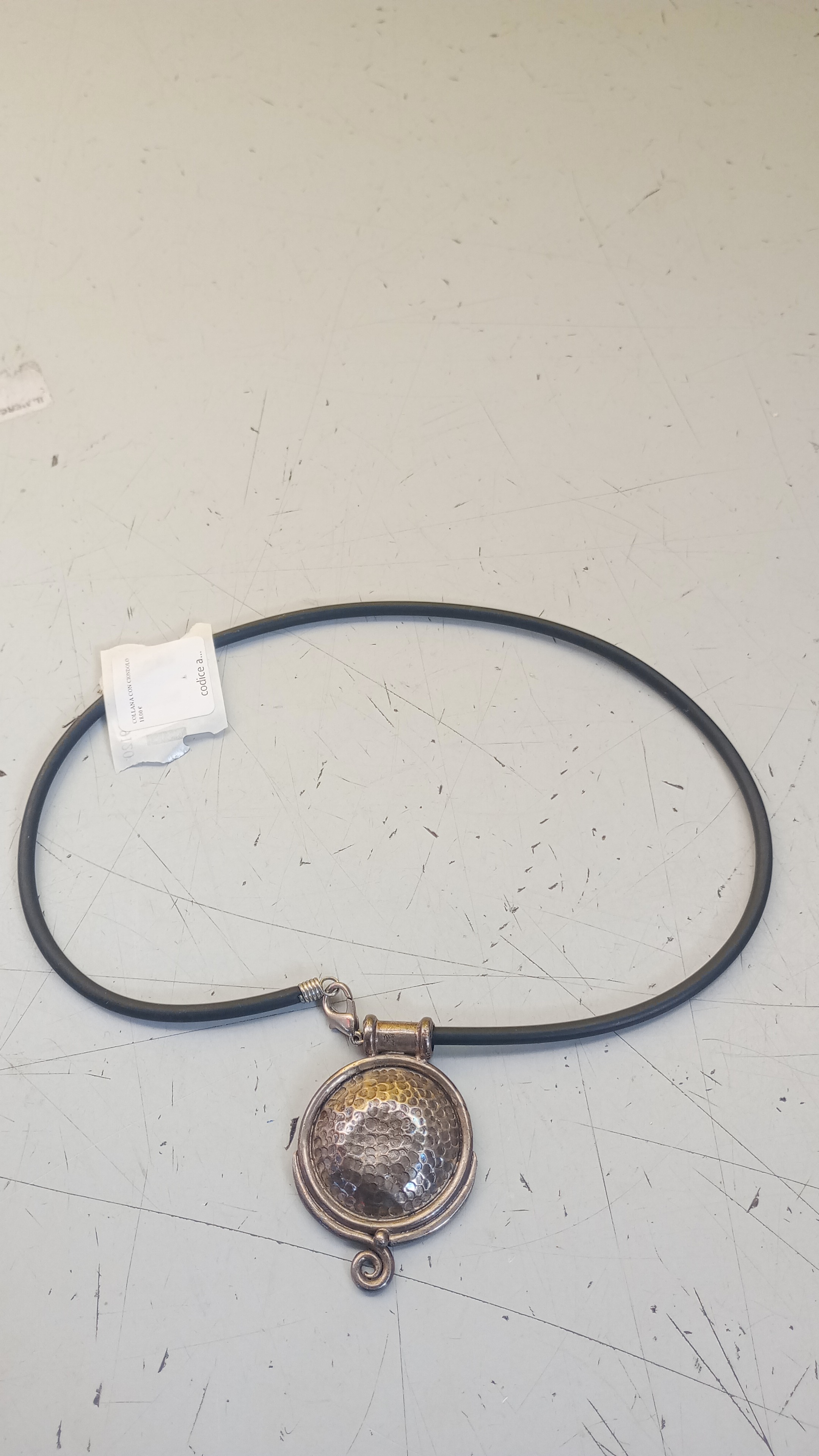 COLLANA CON CIONDOLO MEDAGLIONE AG 