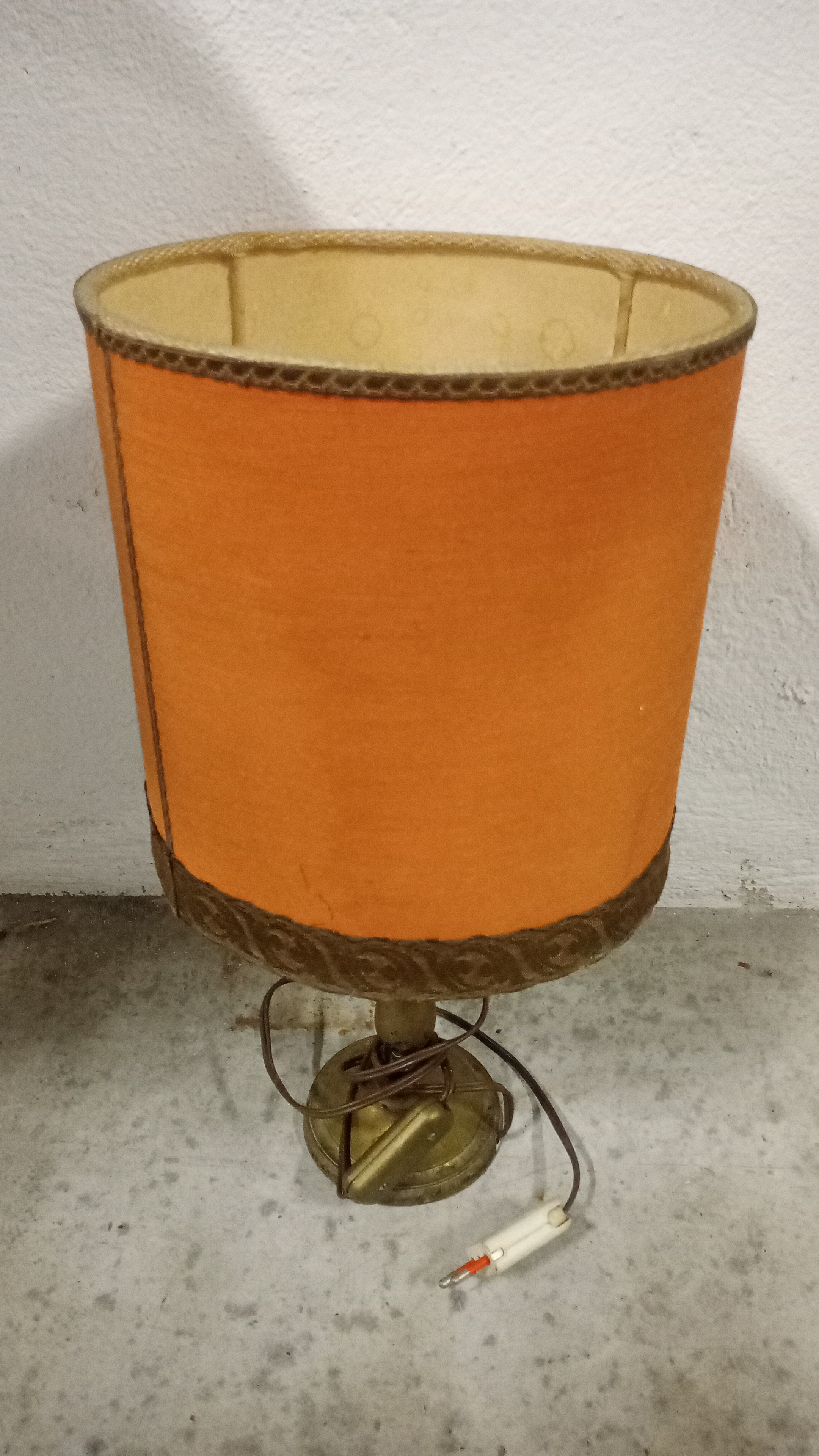 LAMPADA OTTONE DA TAVOLO 