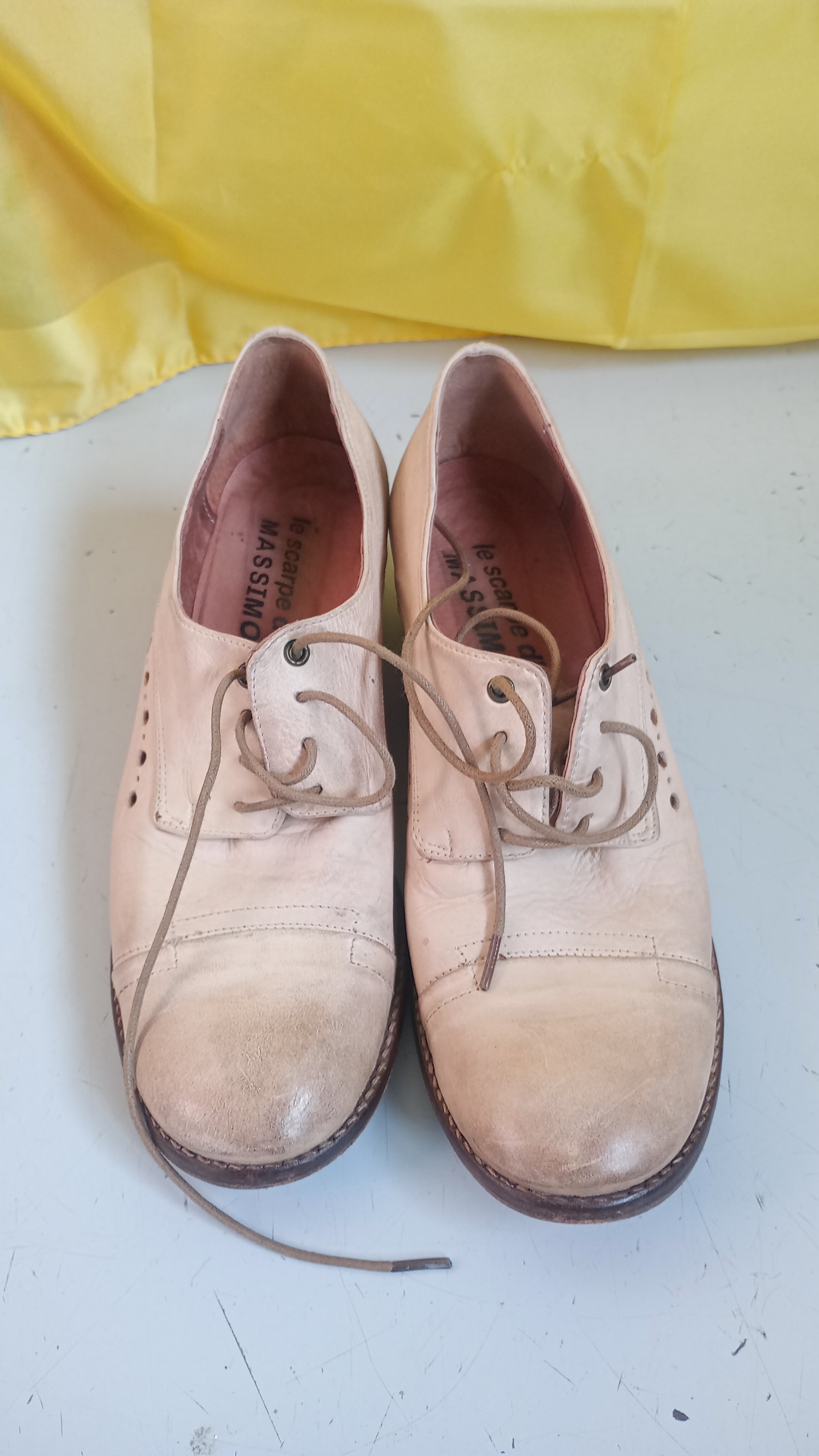 SCARPE BIANCHE CUOIO le sc di massimo n.38