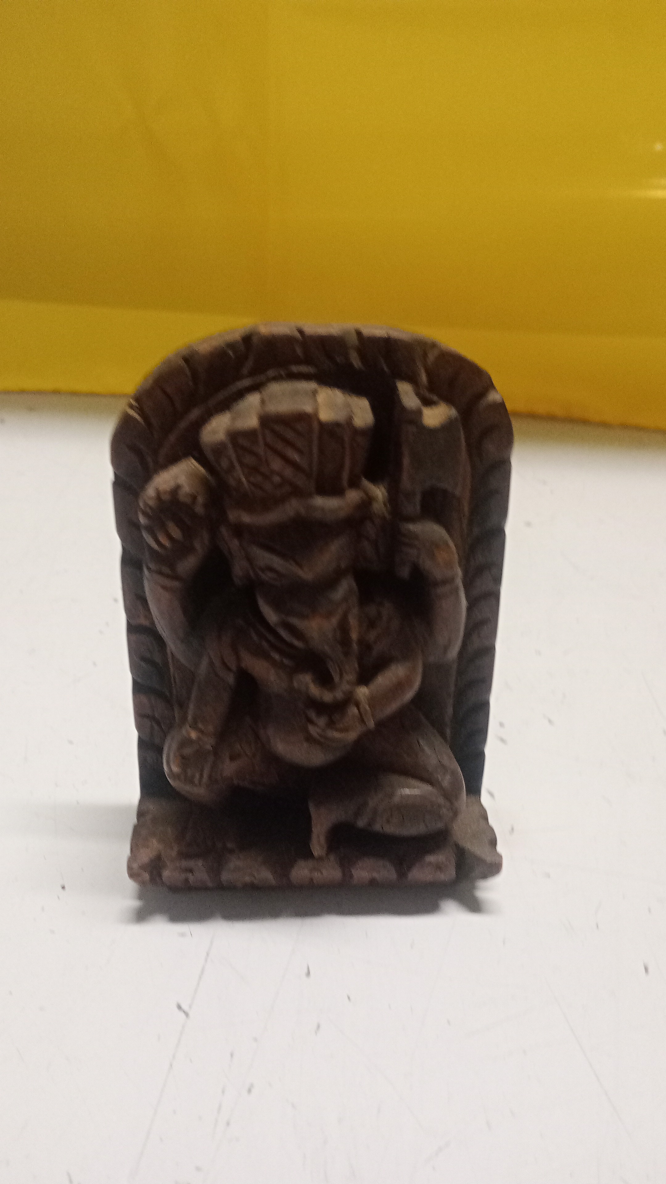 scultuta fatta a mano