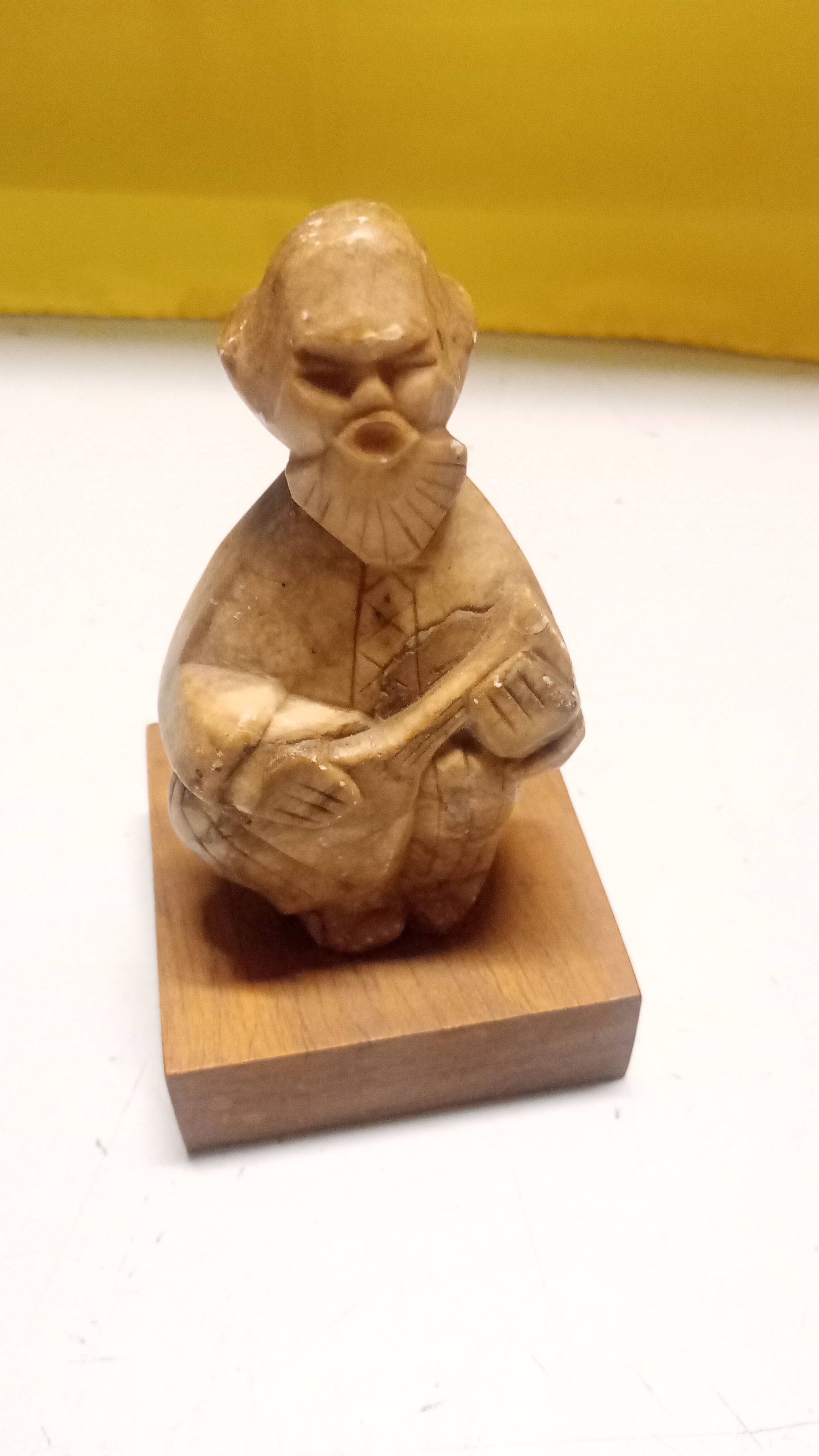 SCULTURA IN PIETRA IMAGINE ANZIANO ORIENTALE 