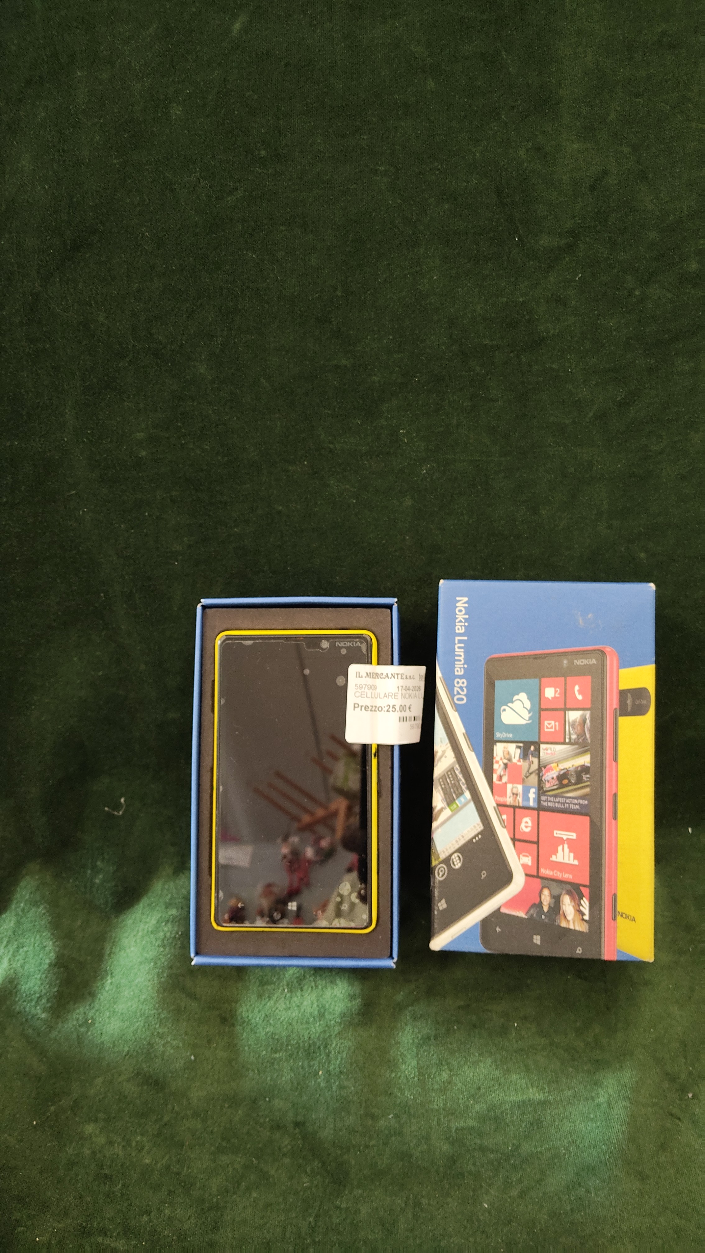 CELLULARE NOKIA LUMIA 820